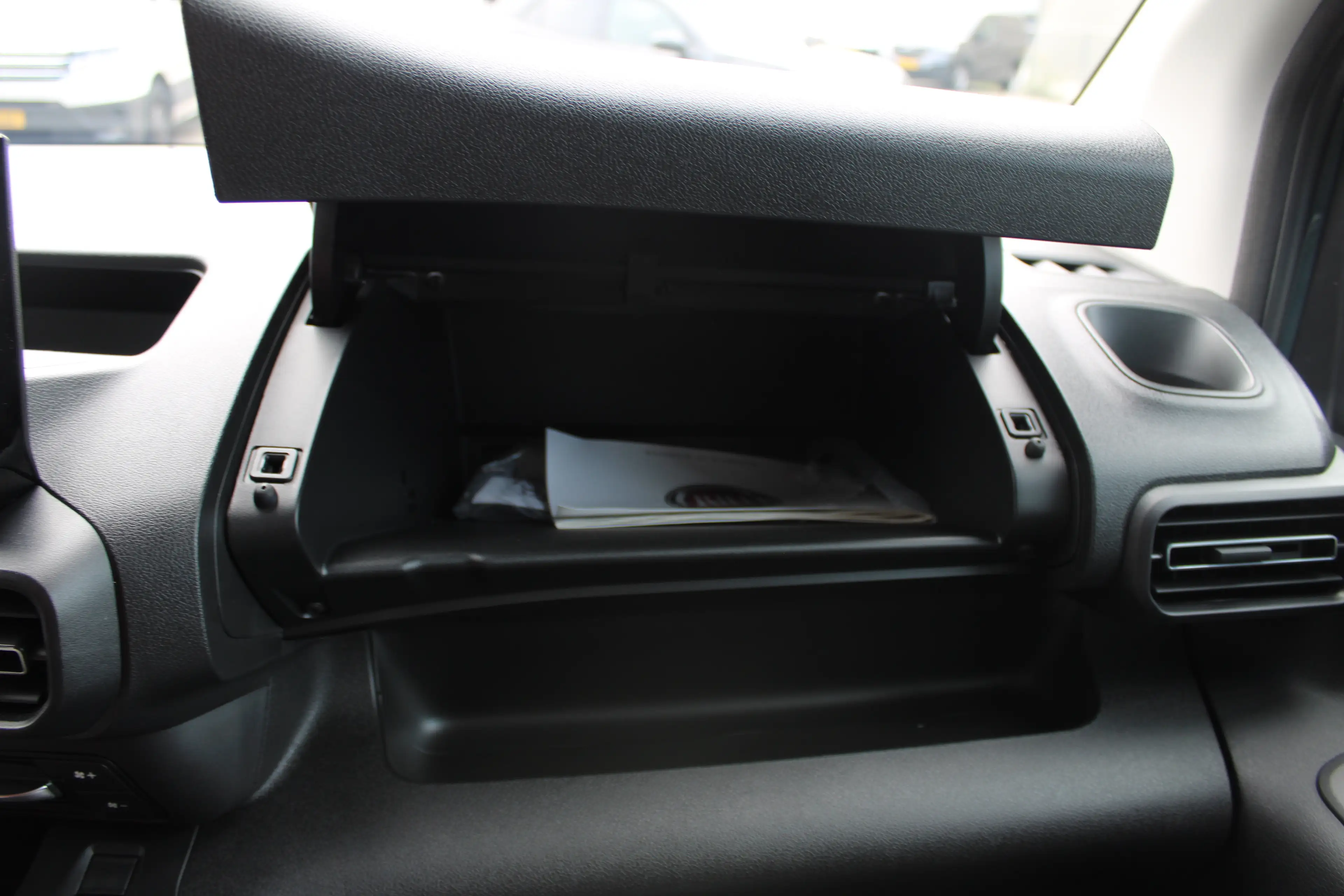 Fiat E-Doblo 136 L1 50 kWh | 8 JAAR GARANTIE | VERWARMD STUUR | — photo 27
