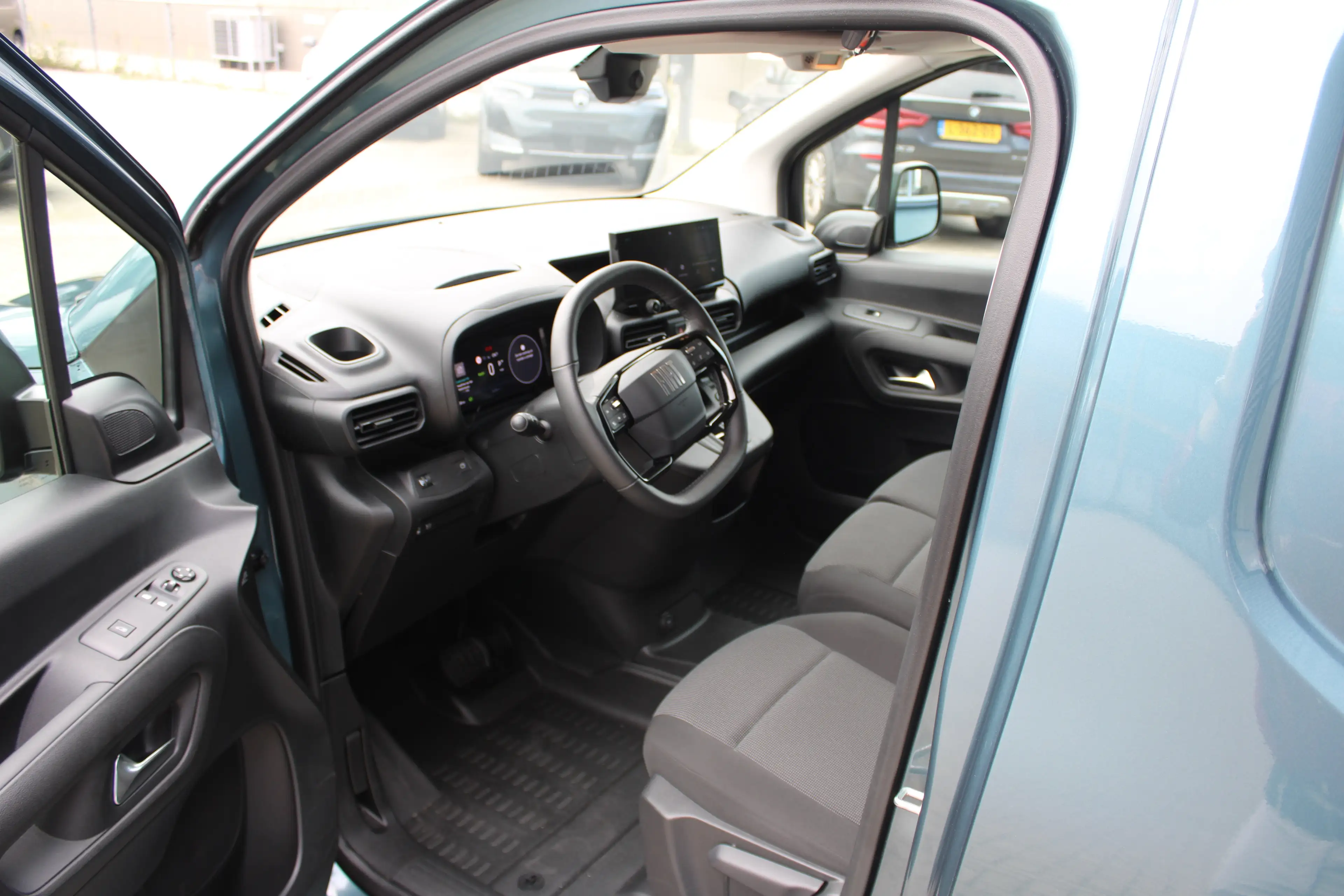 Fiat E-Doblo 136 L1 50 kWh | 8 JAAR GARANTIE | VERWARMD STUUR | — photo 18