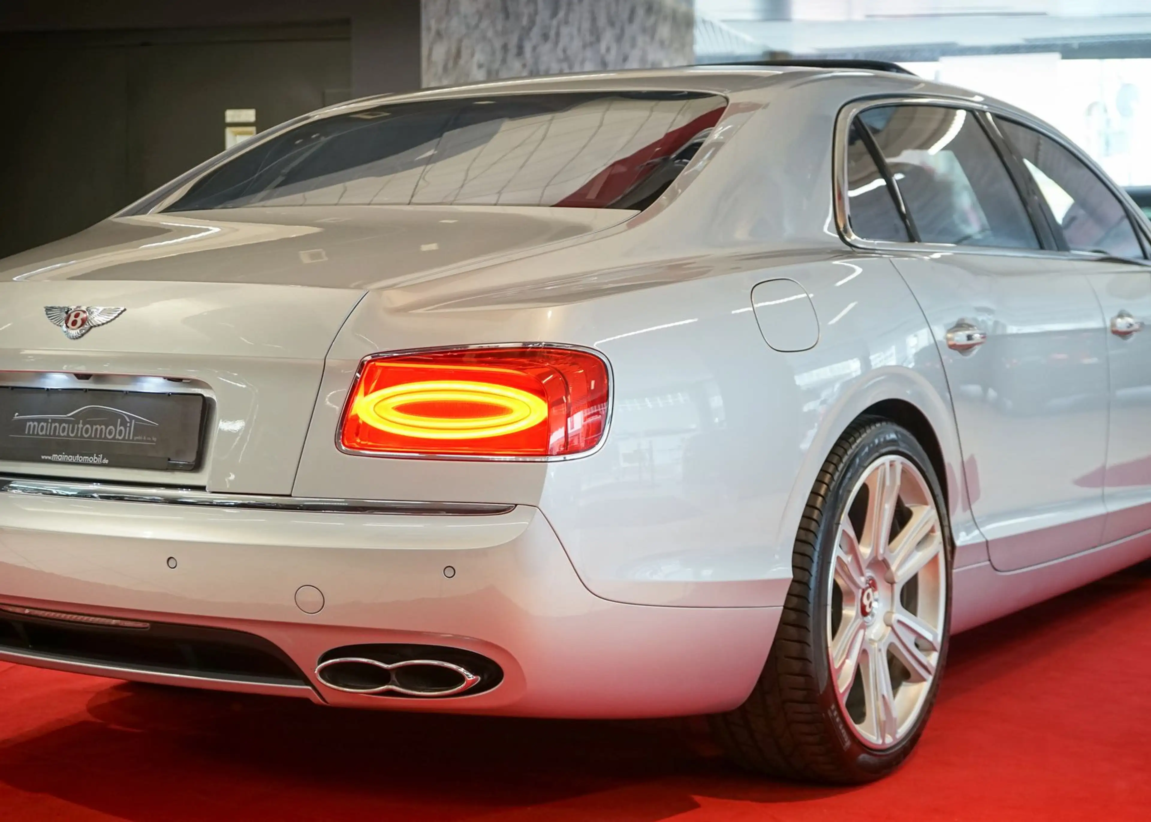 Bentley Flying Spur Mulliner ACC Massage FondEntertain — photo 10