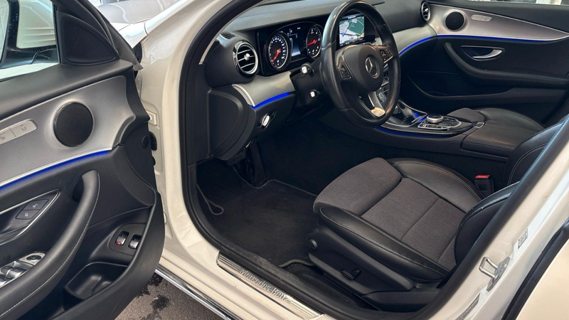 Mercedes-Benz E 220 T-Modell Anh.Kpl Kam LED Navi Ambiente — photo 9