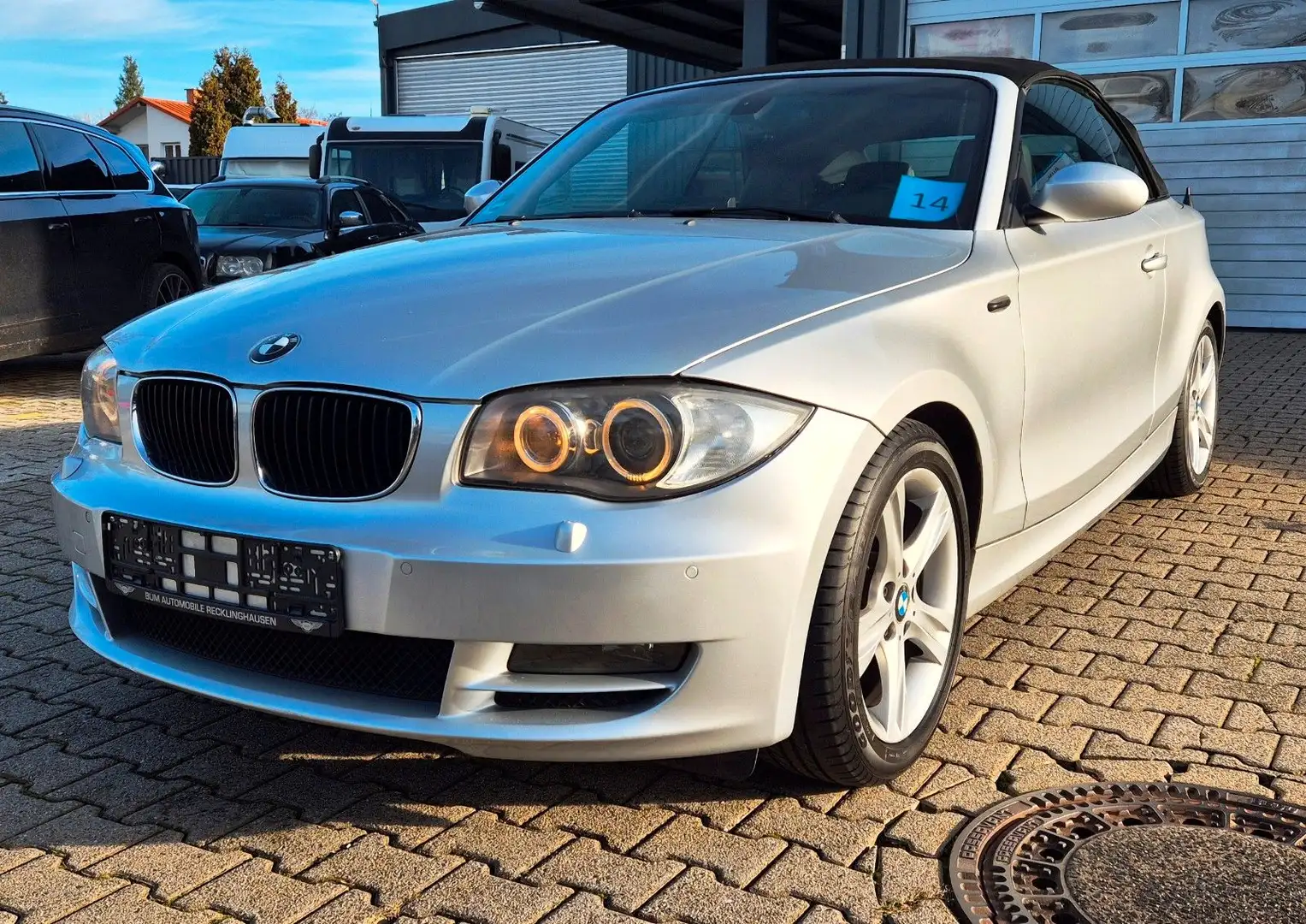 BMW 120 Cabrio 120i 170PS LEDER NAVI XENON PDC Silber - 2