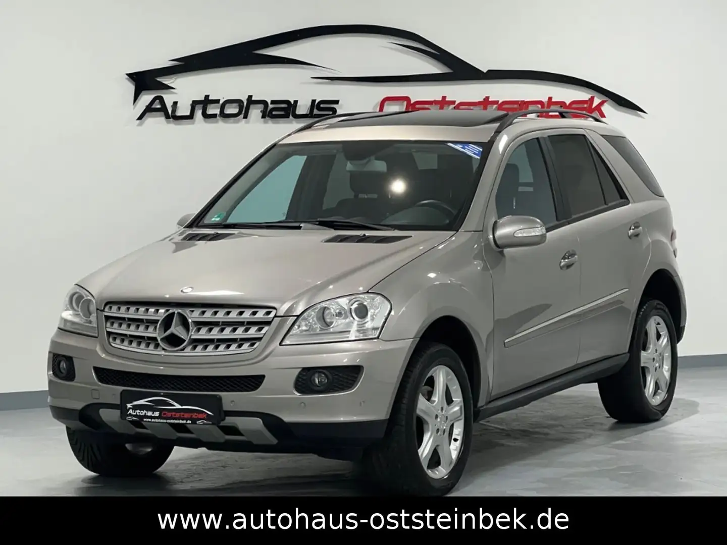 Mercedes-Benz ML 320 CDI/SPORT-PAKET/LEDER/4xSHZ/NAVI/SHD/AHK/ Gümüş rengi - 1