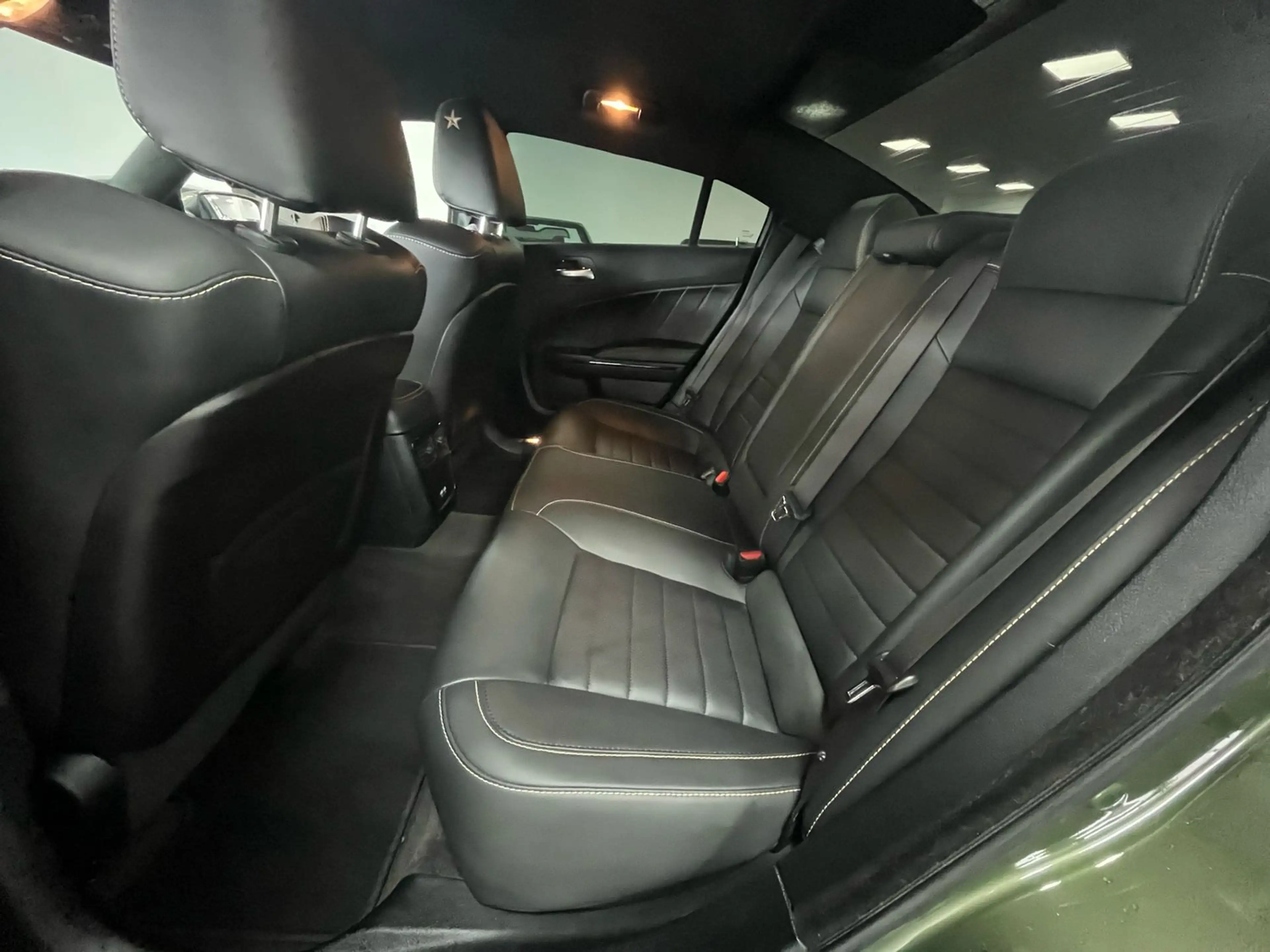 Dodge Charger 6,4l V8 *NAVI / KAMERA / BEHEIZ LENK* — photo 12