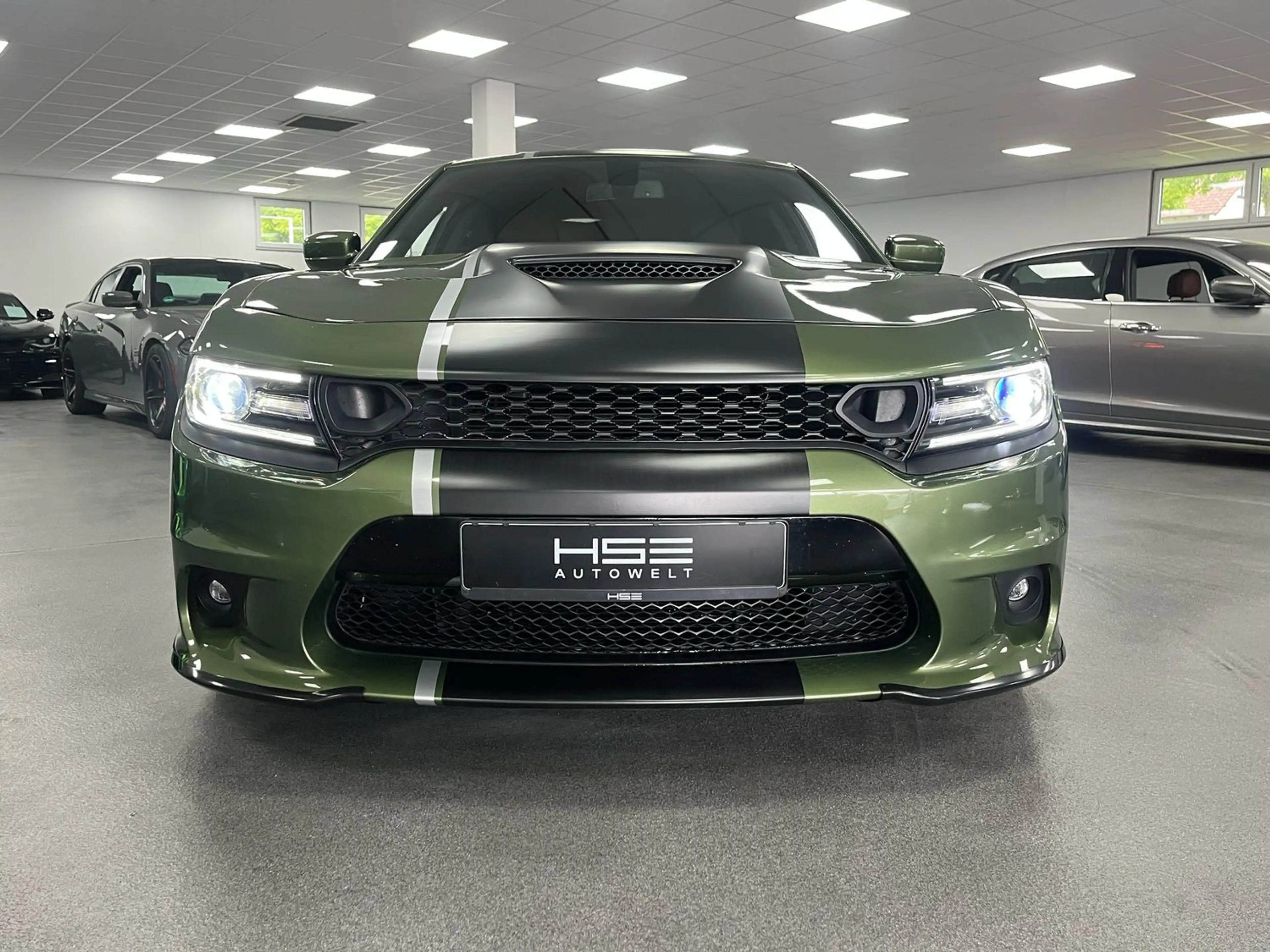 Dodge Charger 6,4l V8 *NAVI / KAMERA / BEHEIZ LENK* — photo 4