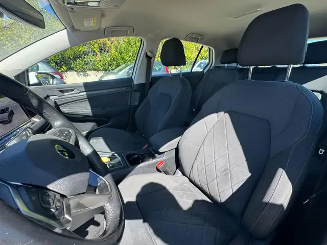 Volkswagen Golf view 14