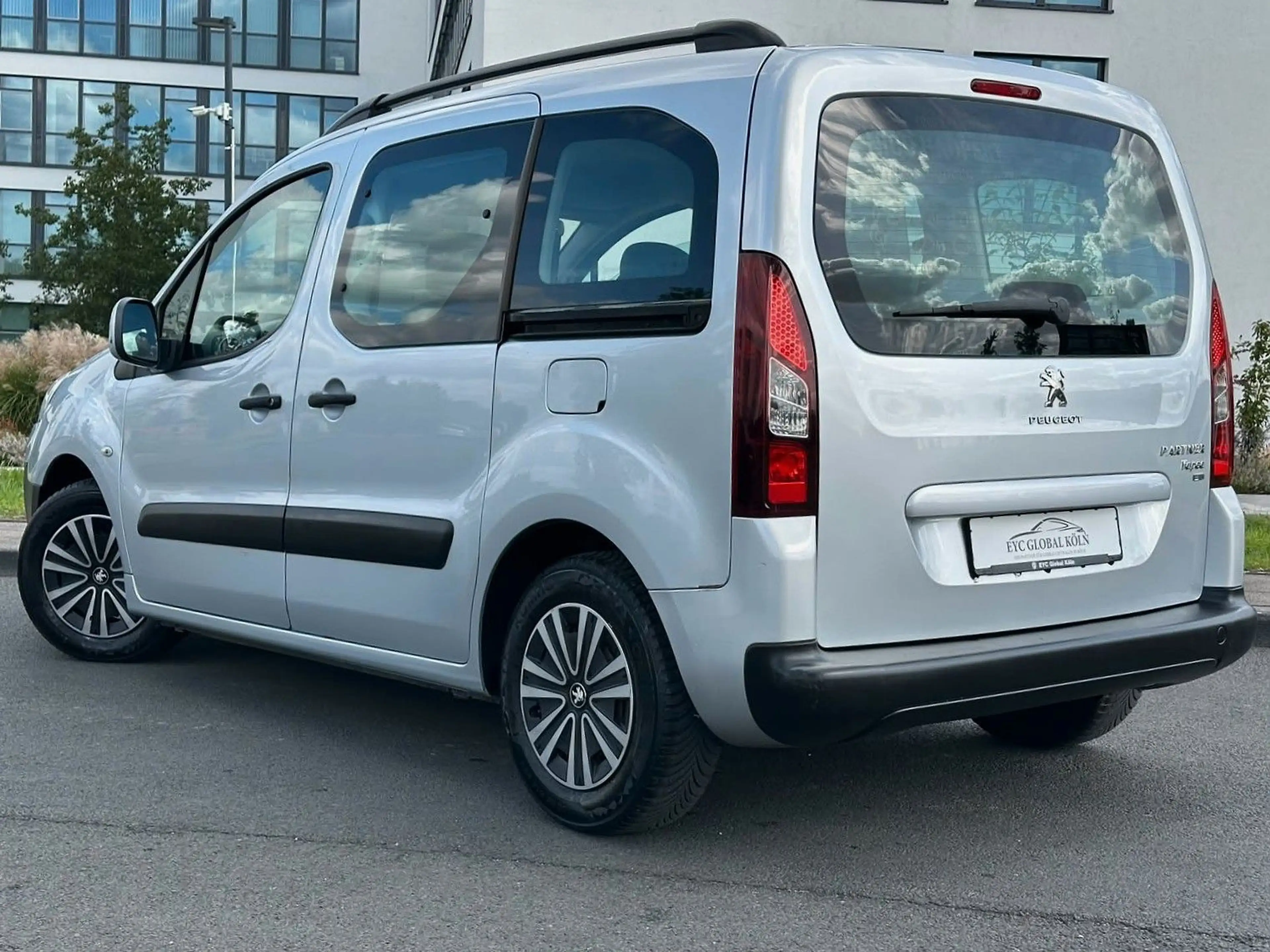 Peugeot Partner Tepee Allure Active,5 Sitzer,Klima, — photo 4