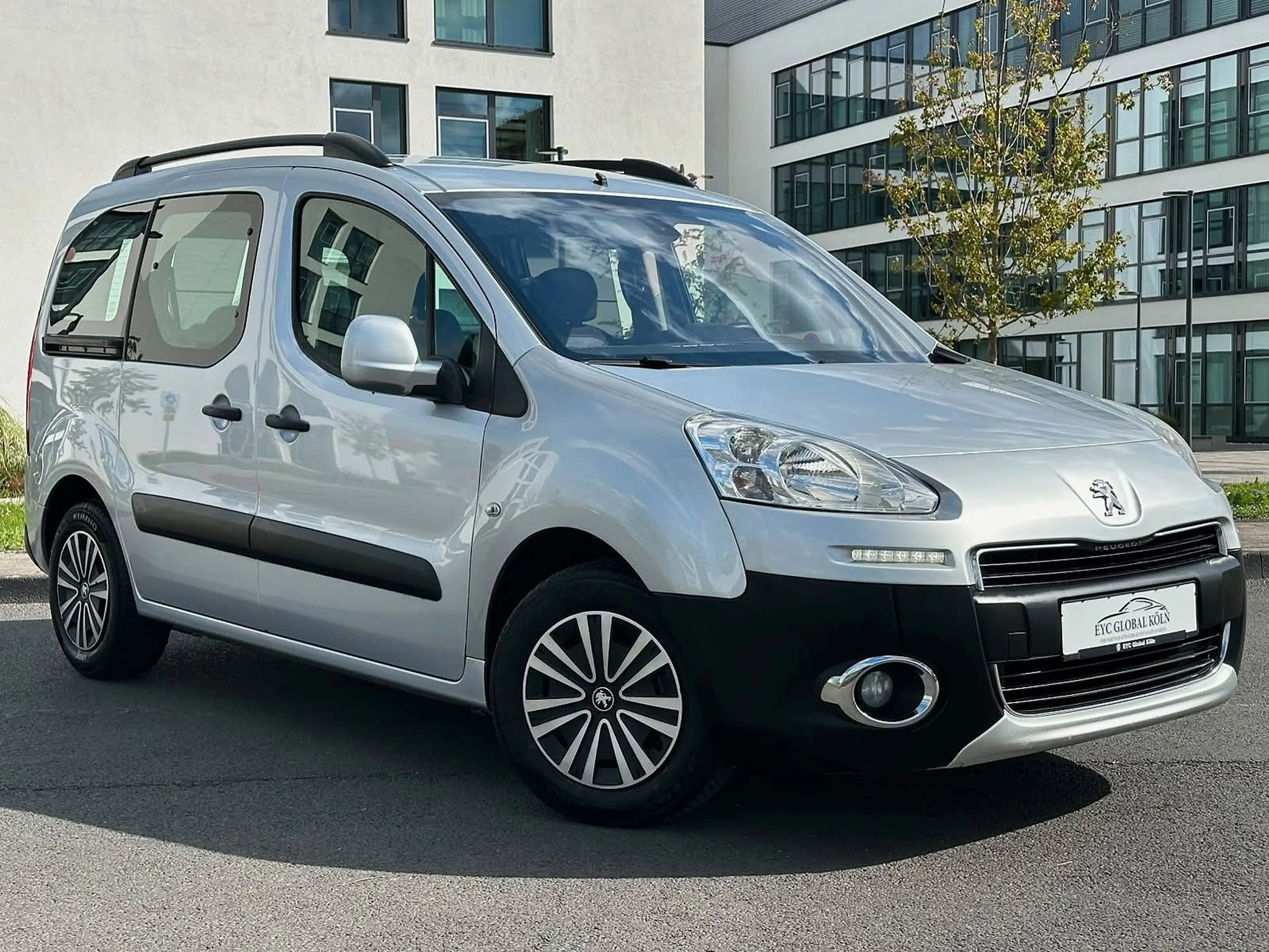 Peugeot Partner Tepee Allure Active,5 Sitzer,Klima, — photo 2