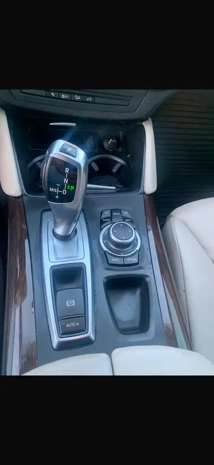 BMW X6 снимка BMW X6