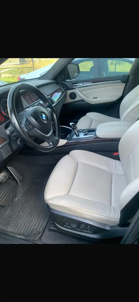 BMW X6 снимка BMW X6