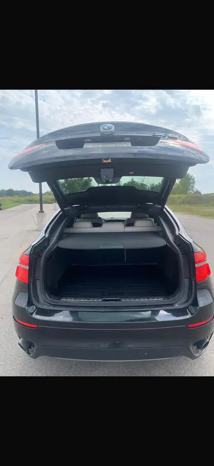 BMW X6 снимка BMW X6