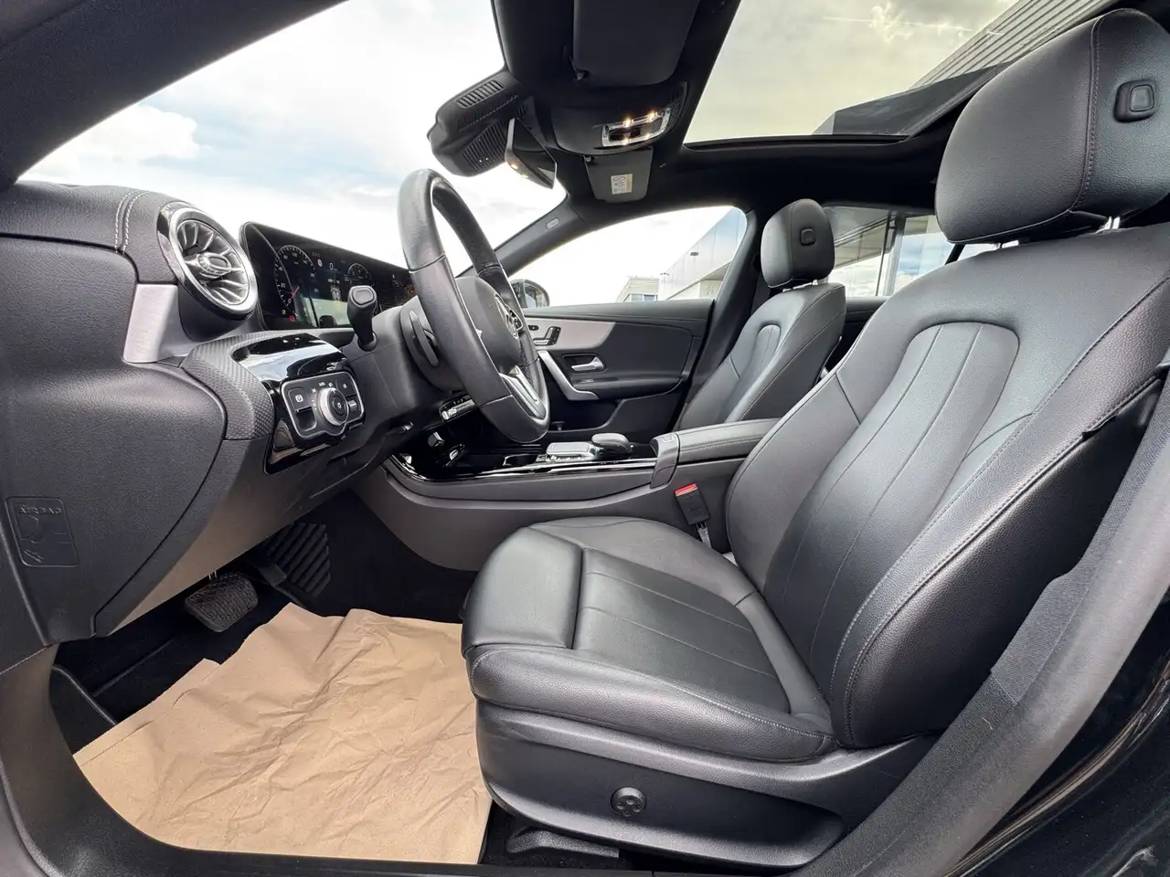 Mercedes-Benz CLA 180 SB +PANO-DACH+360°+DISTR+AMBI+MEMORY+SHZ, миниатюра 10