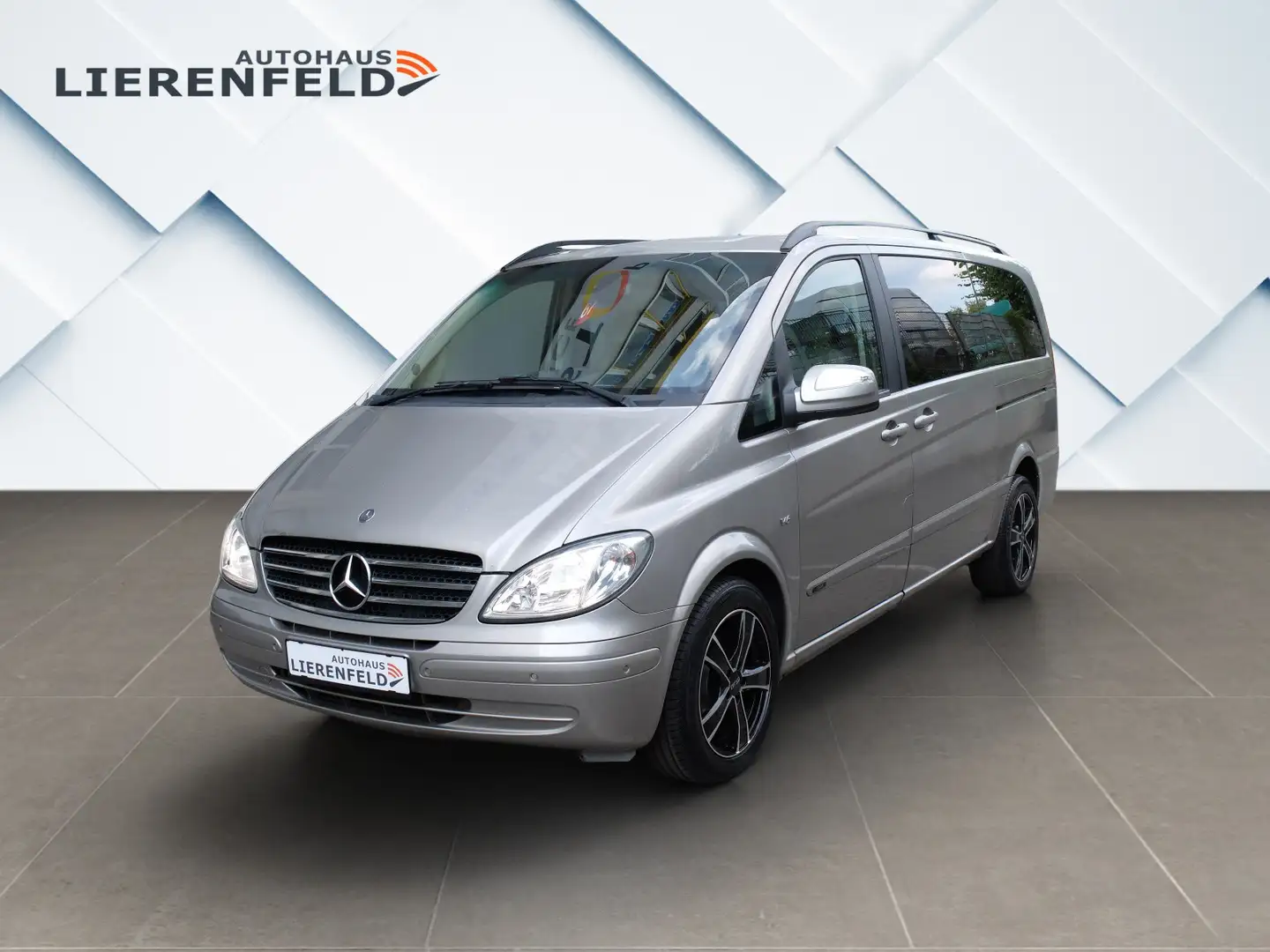 Mercedes-Benz Viano Viano 3.0 CDI lang Automatik 7 Sitze AHK Silber - 1