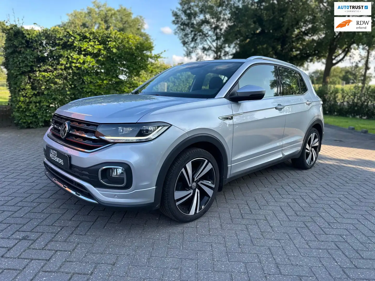 Volkswagen T-Cross 1.0 TSI Style Automaat| 3x R-LINE| ACC| Camera| LE Grijs - 1