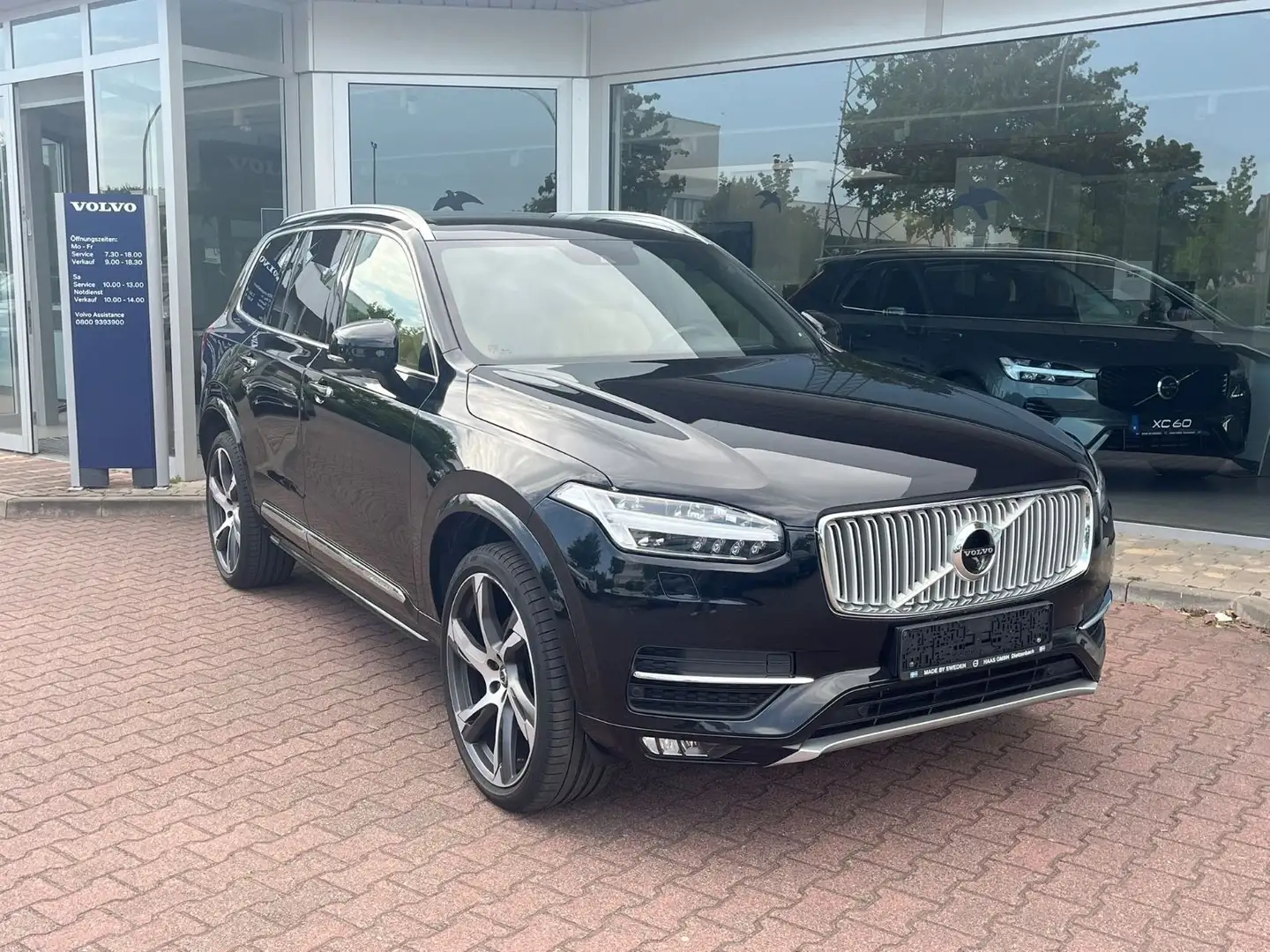 Volvo XC90 D5 AWD Geartronic Inscription Чорний - 1