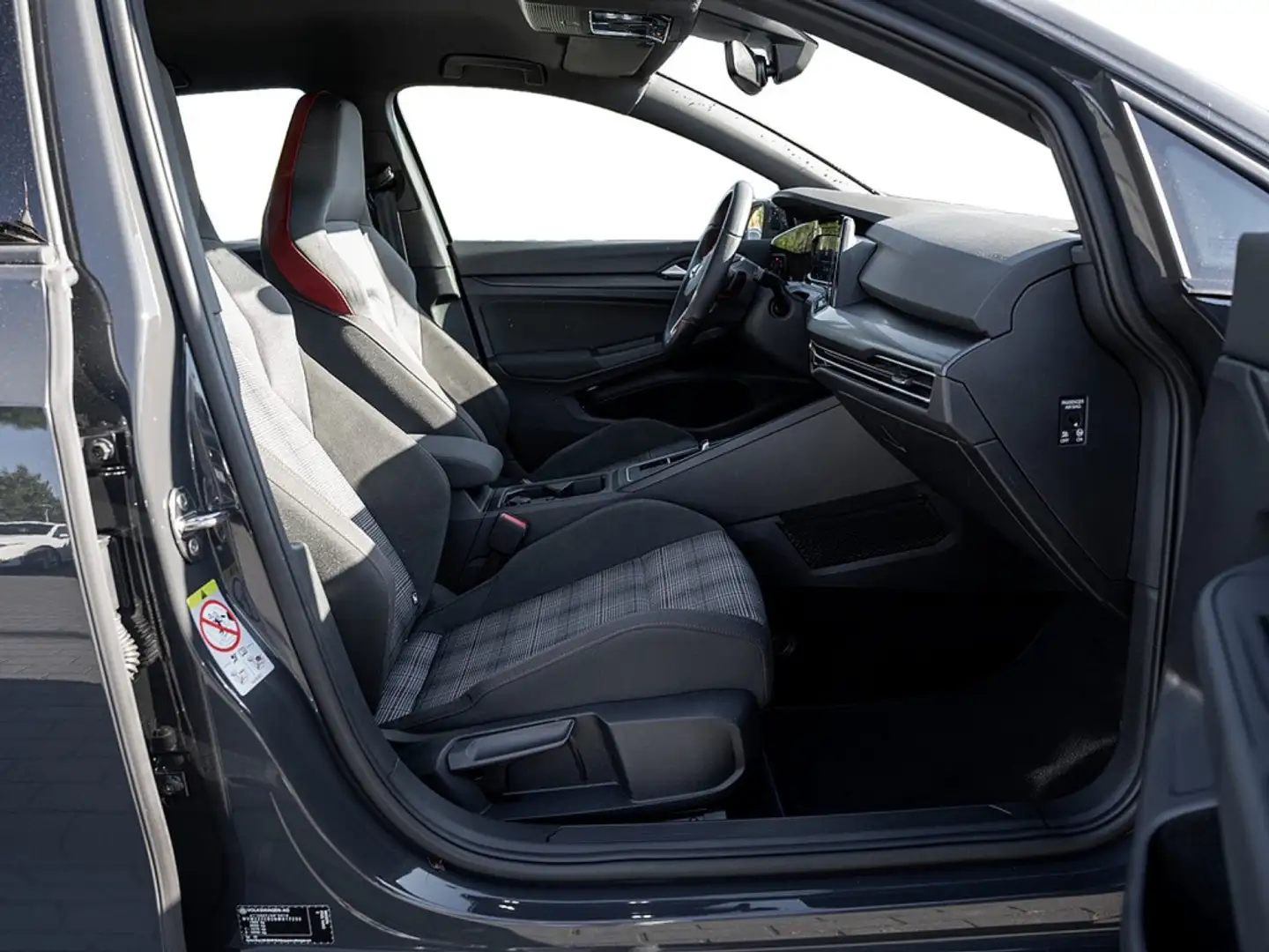 Volkswagen Golf VIII GTI 2.0 TSI MATRIX NAVI DCC SHZ ACC Grau - 2