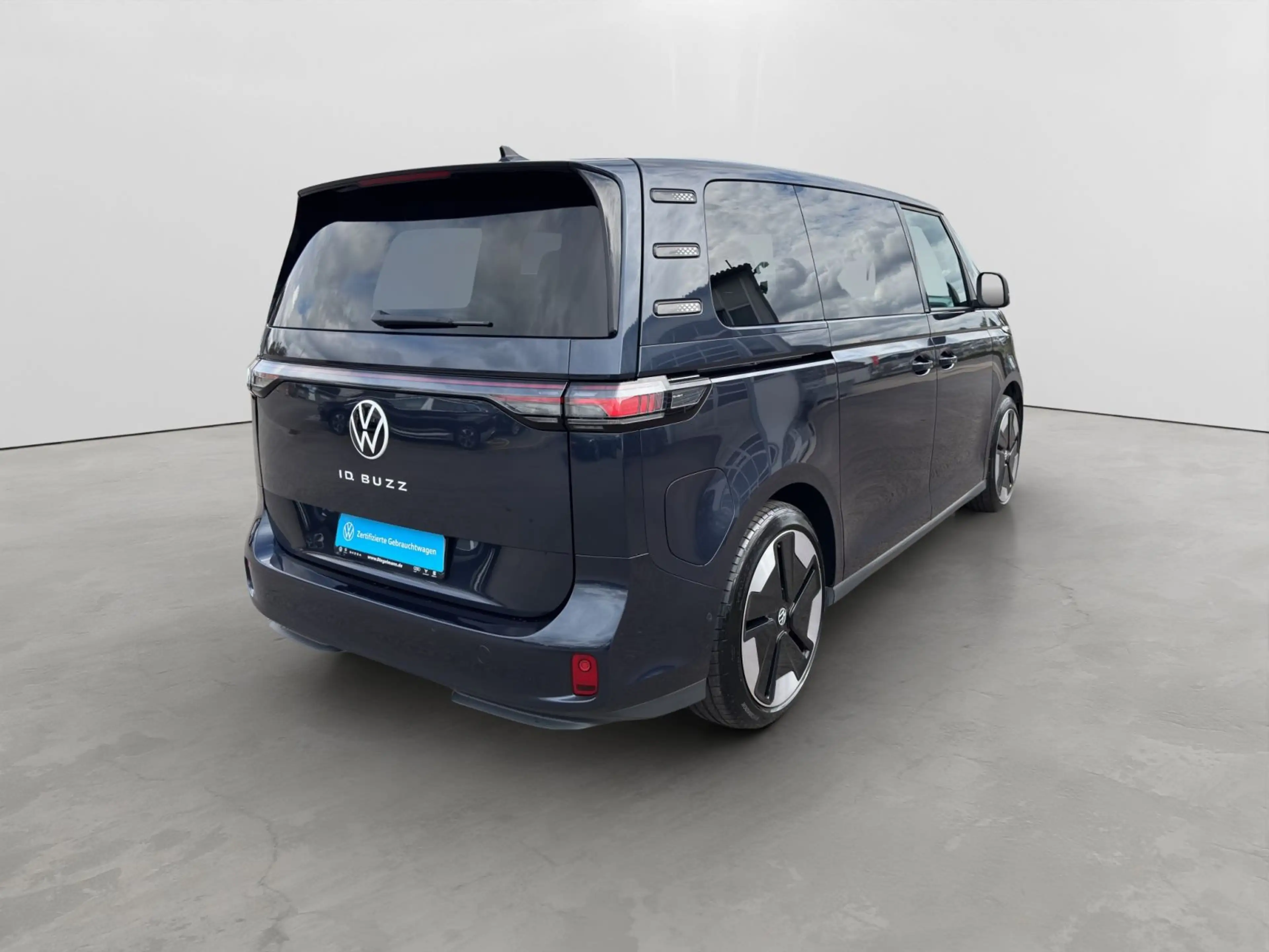 Volkswagen ID. Buzz Pro 150kW/77kWh *IQ-Light*AHK*App-Conne — photo 6