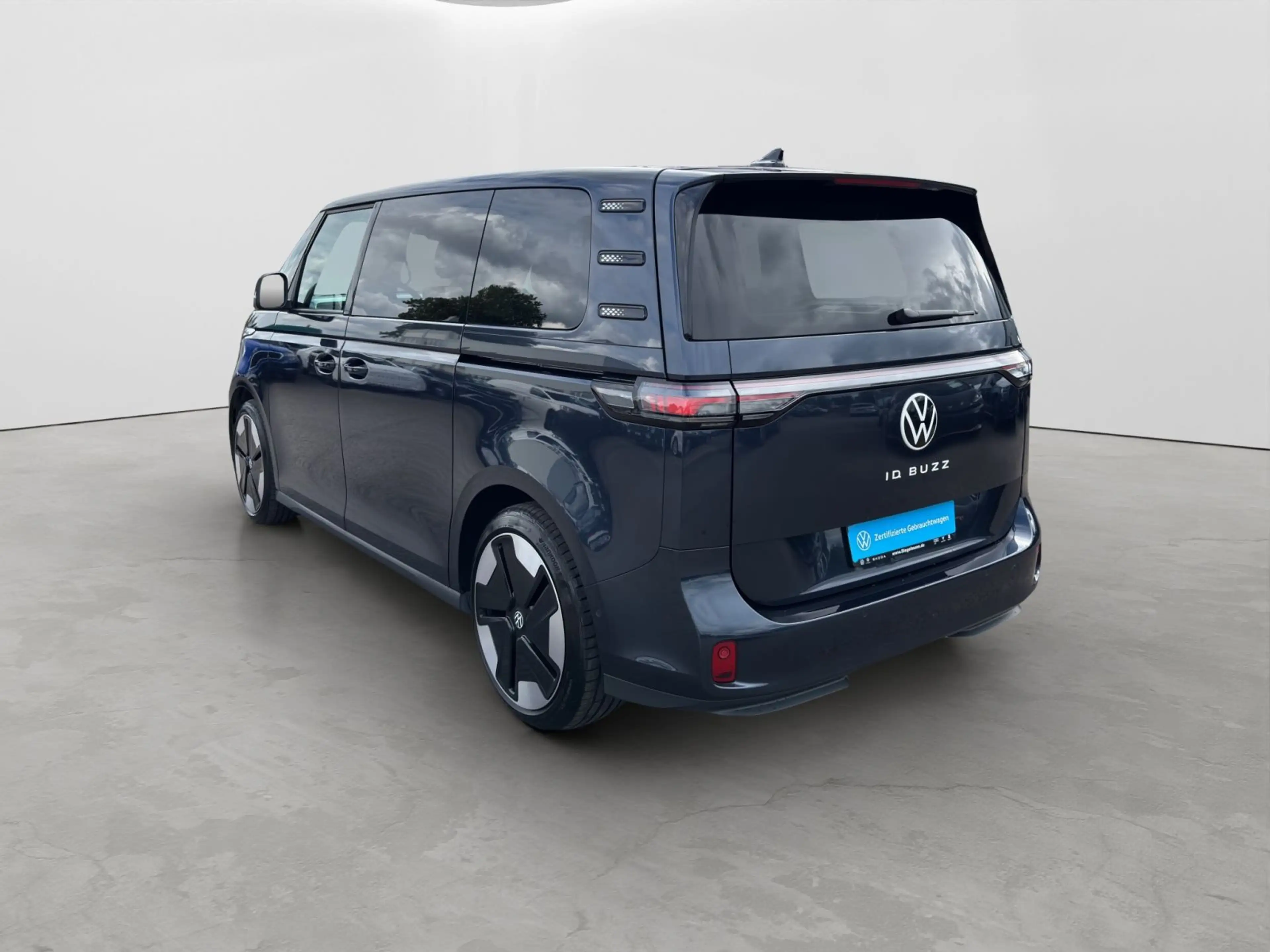 Volkswagen ID. Buzz Pro 150kW/77kWh *IQ-Light*AHK*App-Conne — photo 4