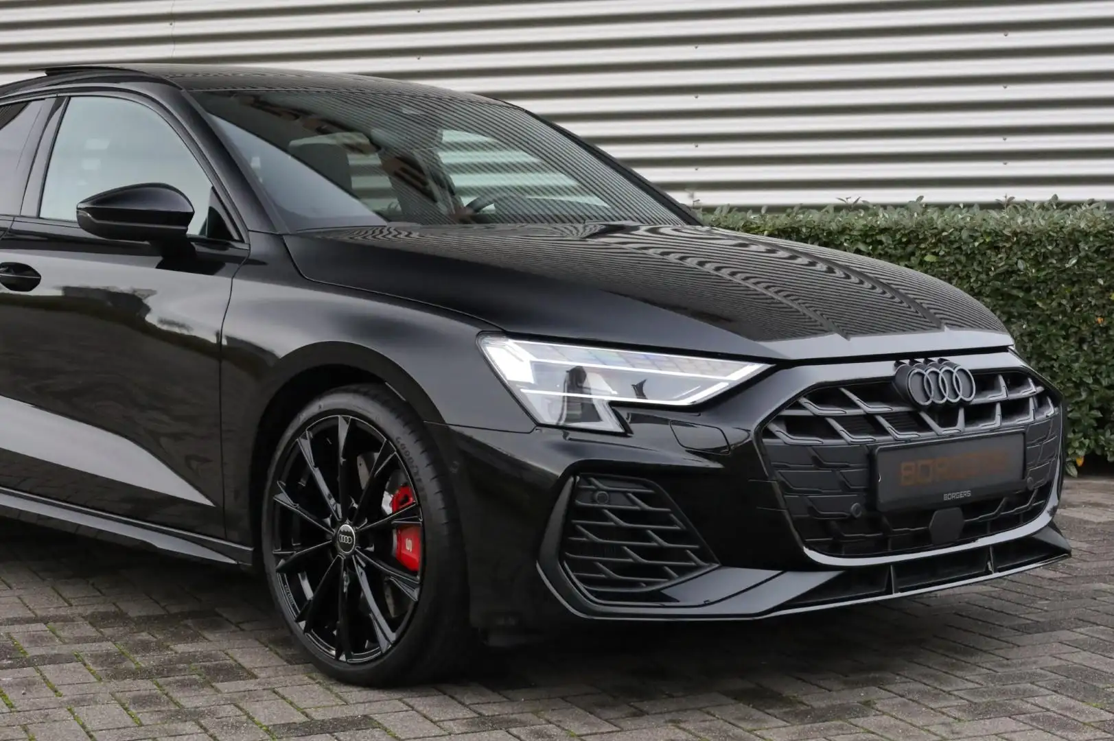 Audi S3 Sportback Sonos l Akraprovic l Rode Stiksel l Pano Negru - 2