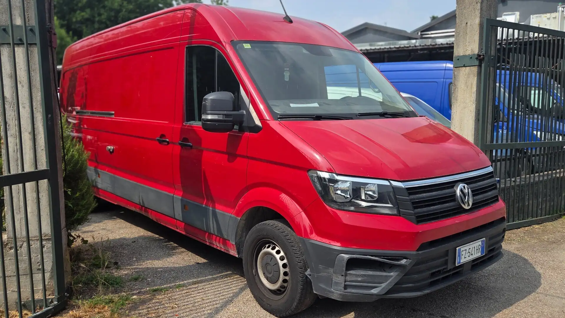 Volkswagen Crafter 35 2.0 TDI 140CV PL-TA Furgone IVA Rosso - 2