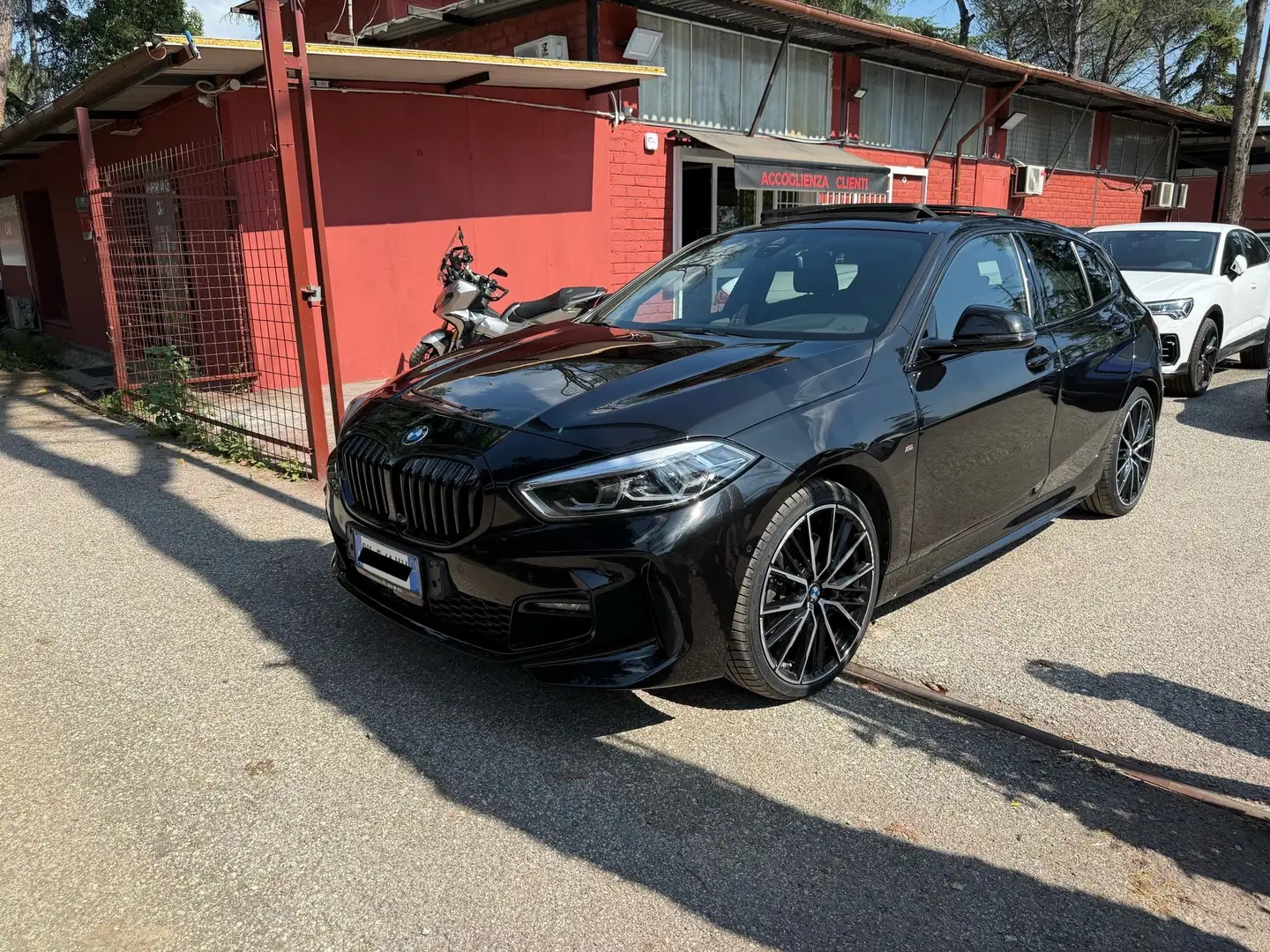BMW 120 120d xdrive M-sport led tetto kamera full optional Schwarz - 2