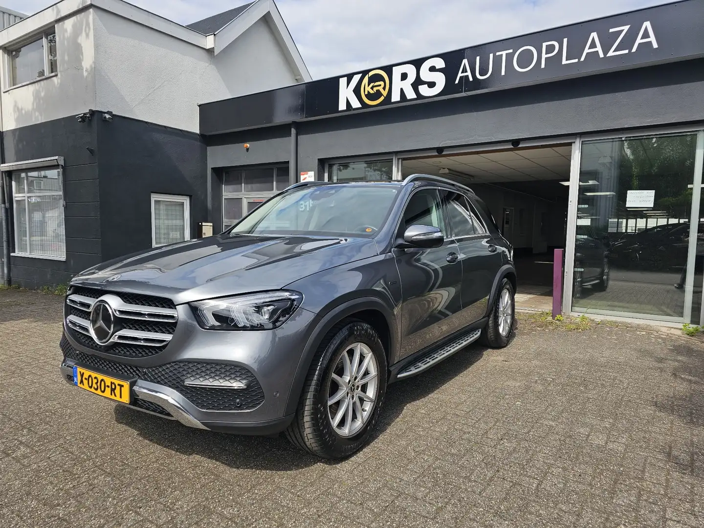 Mercedes-Benz GLE 350 4M. Pr Plus Gri - 2