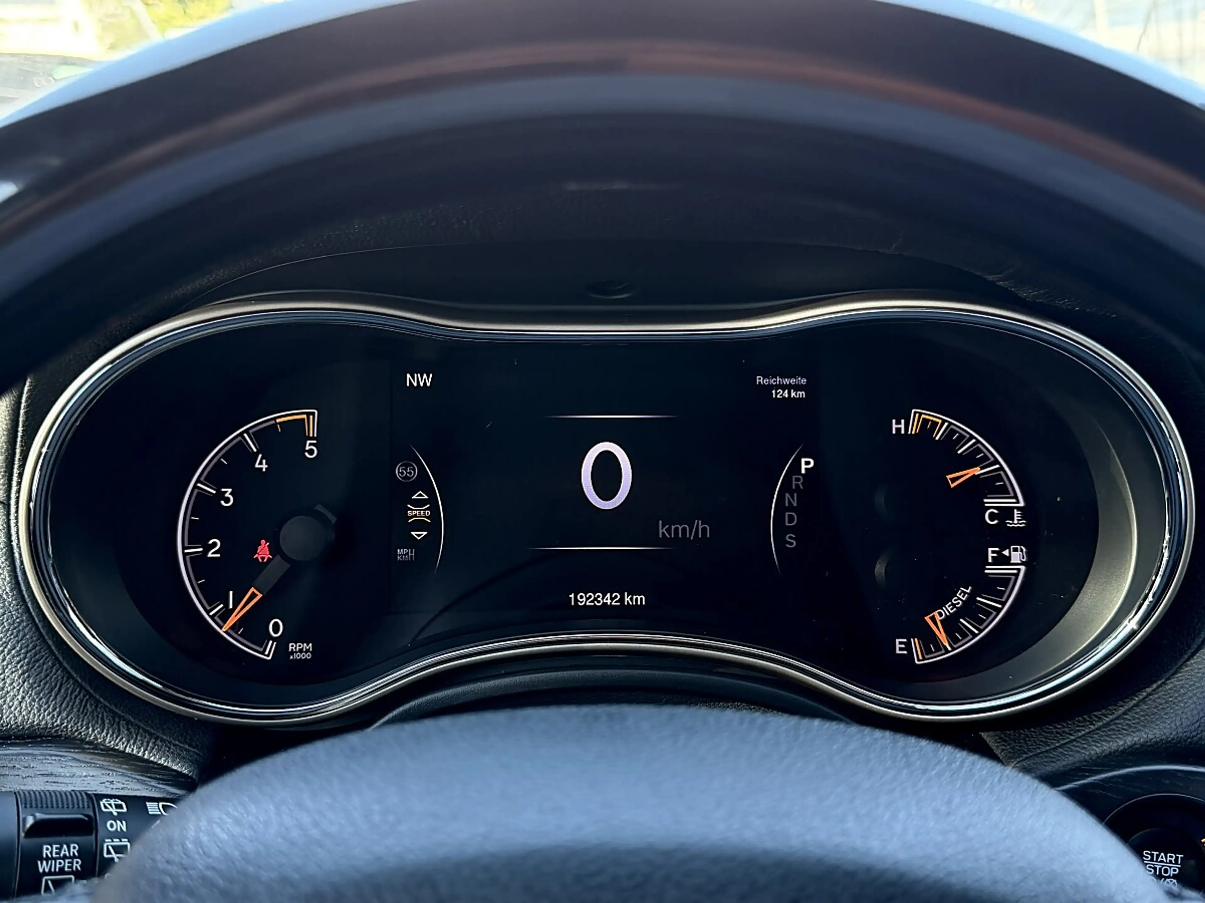 Jeep Grand Cherokee 3.0 CRD Summit AHK Kamera Luft Pano 8xAlu Sitz&... — photo 15