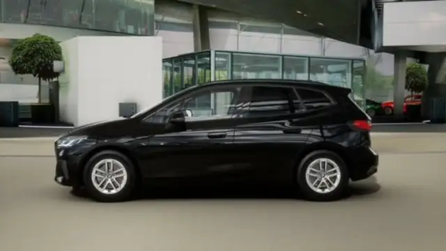 BMW 220 i Active Tourer +PREMIUM Paket+
