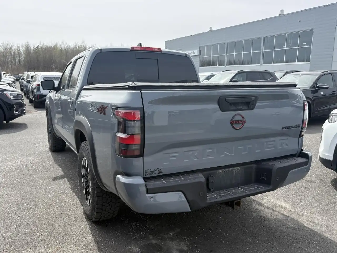 Nissan Frontier снимка Nissan Frontier