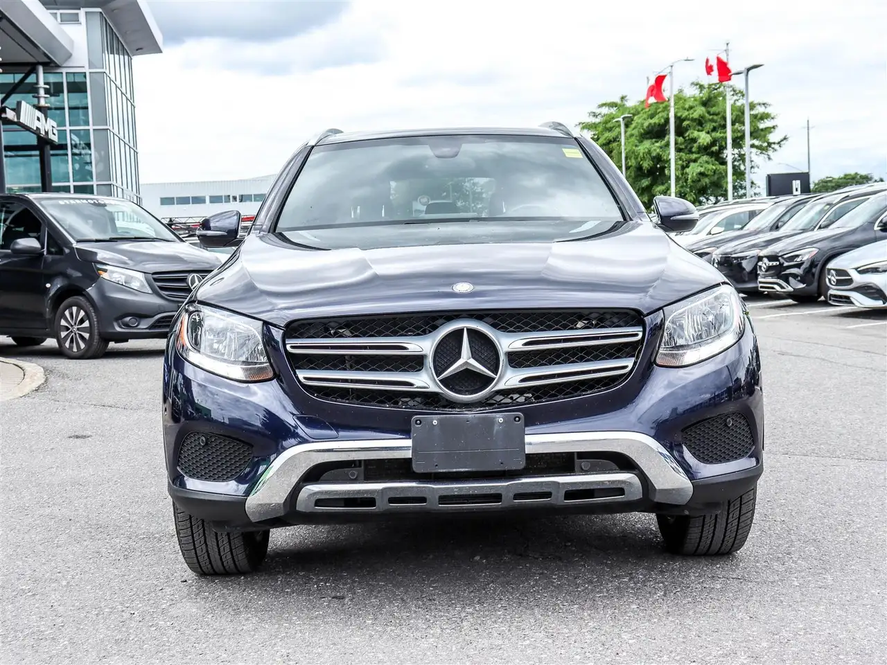 Mercedes-Benz GLC снимка Mercedes-Benz GLC