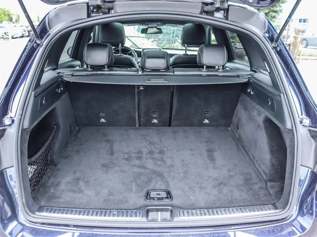 Mercedes-Benz GLC снимка Mercedes-Benz GLC