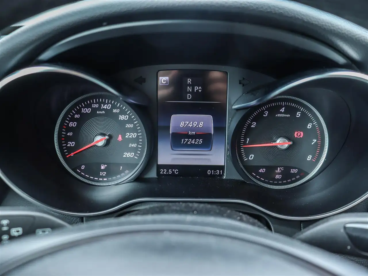 Mercedes-Benz GLC снимка Mercedes-Benz GLC