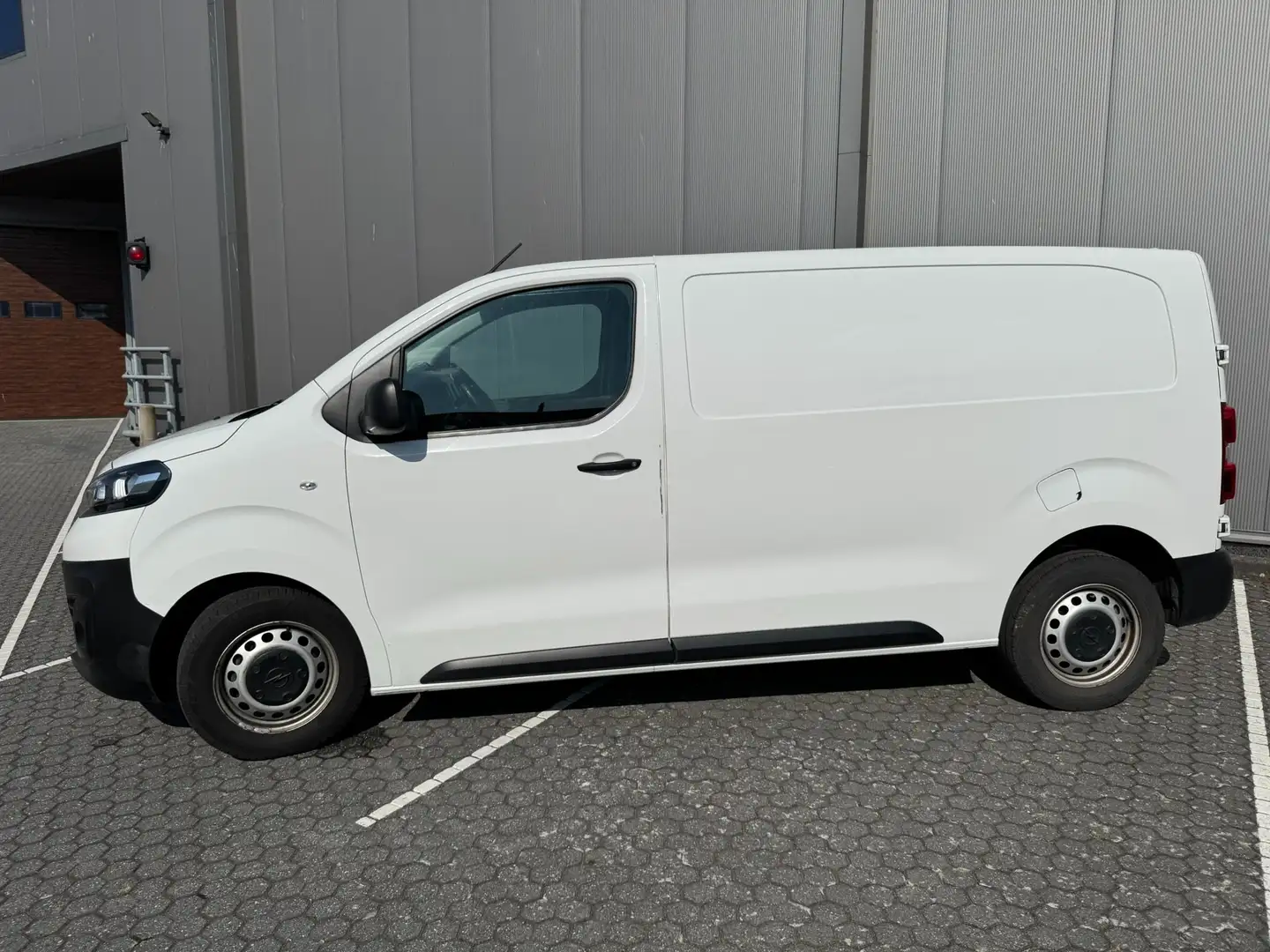 Opel Vivaro 2.0 CDTI L2H1 Edit. Wit - 2