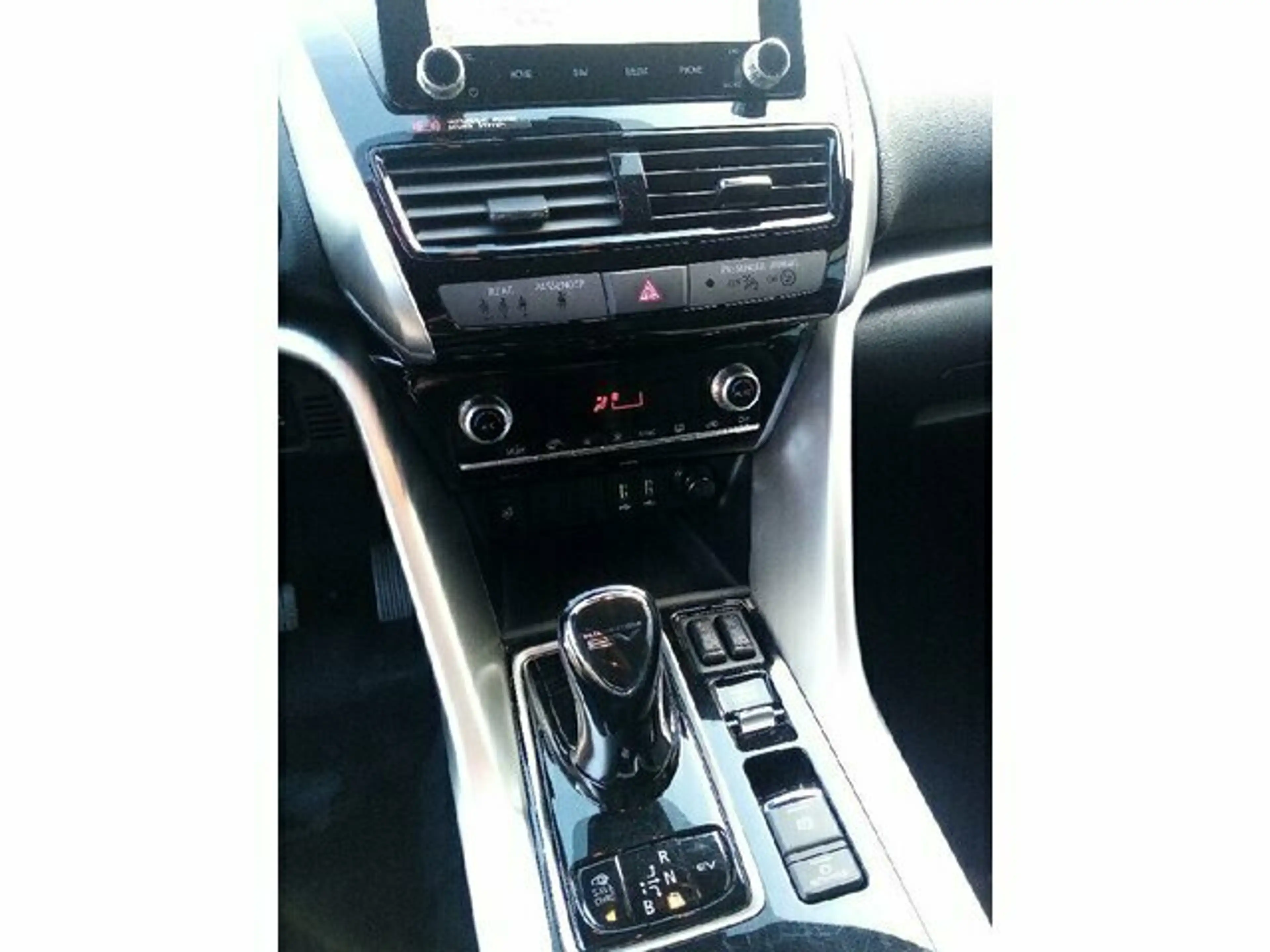 Mitsubishi Eclipse Cross Plus Select Hybrid 4WD — photo 7