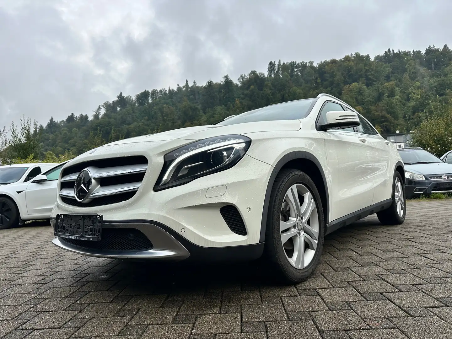 Mercedes-Benz GLA 200 GLA 200 CDI 4Matic Edition *HU NEU*1.Hand* Weiß - 1