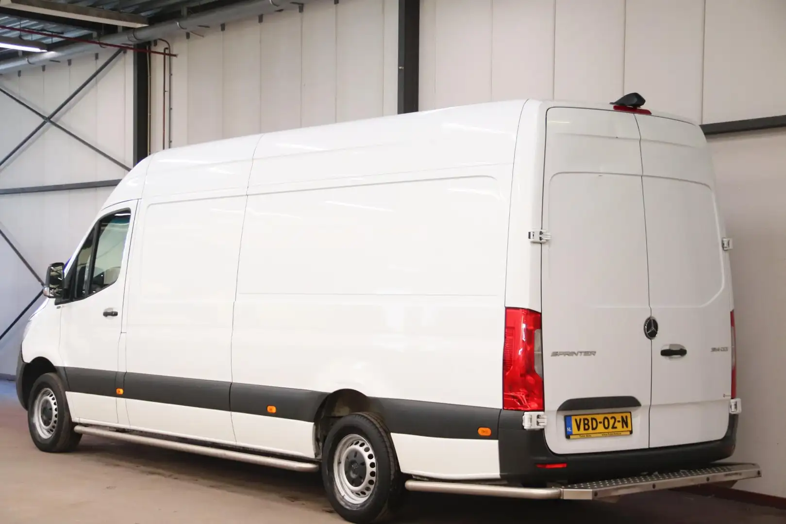 Mercedes-Benz Sprinter 316 2.2 CDI AUTOMAAT L3H2 3500KG TREKVERMOGEN Wit - 2