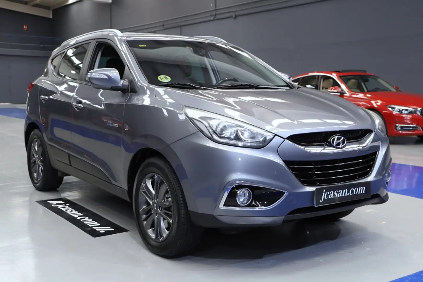 Hyundai TUCSON 1.7CRDI BD Essence 4x2 Gris - 2