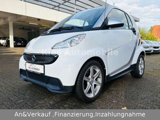 Imagine smart forTwo Passion AUTOM/LEDER/SITZH/KLIMA/NAVI/TÜV