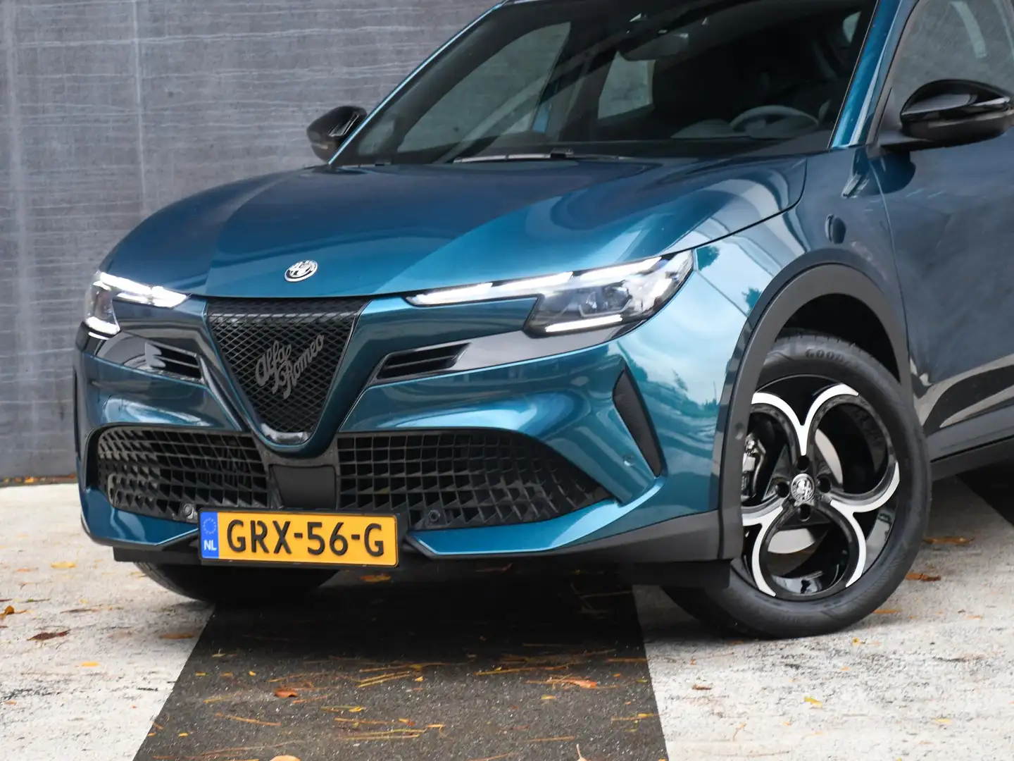 Alfa Romeo Junior Ibrida 1.2 Turbo Hybrid 136pk Automaat ADAPT. CRUI Blauw - 2