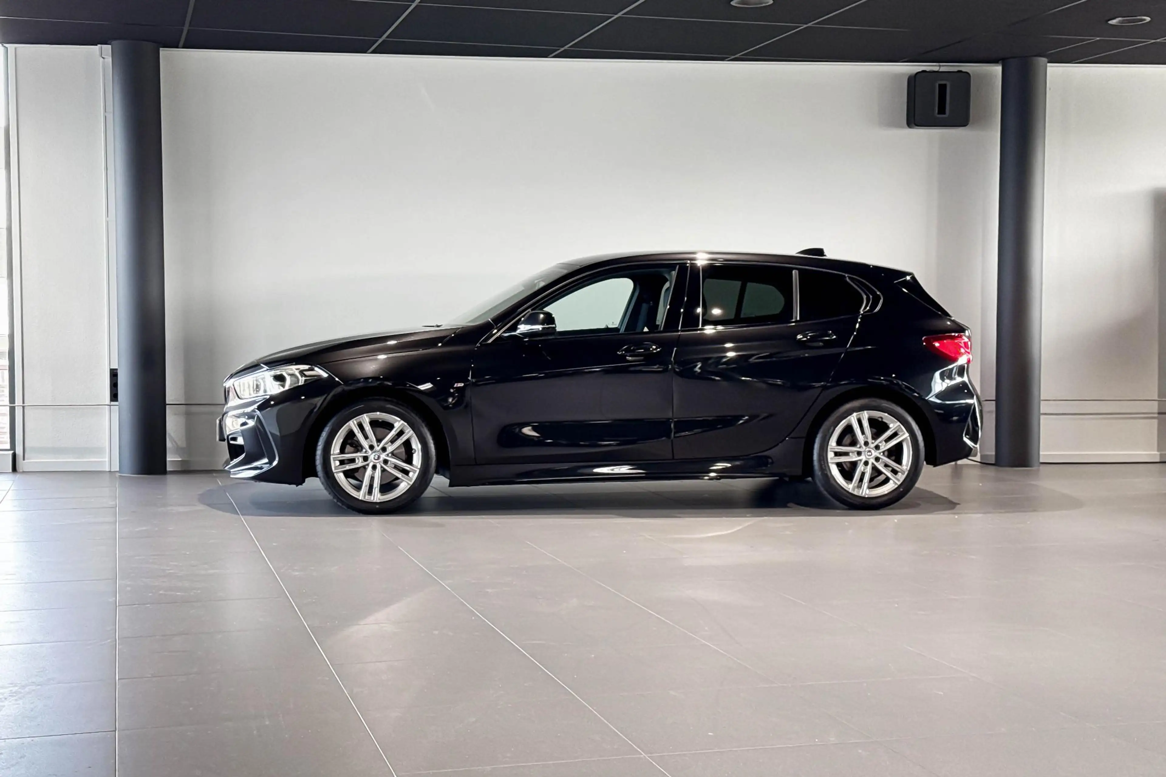 BMW 118 1 Serie 118i Business Edition | M Sport | Carplay — photo 2