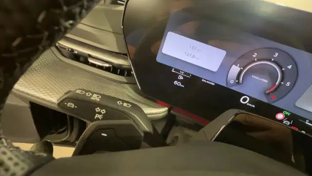 Audi Q5 view 14