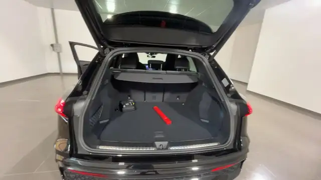 Audi Q5 view 22