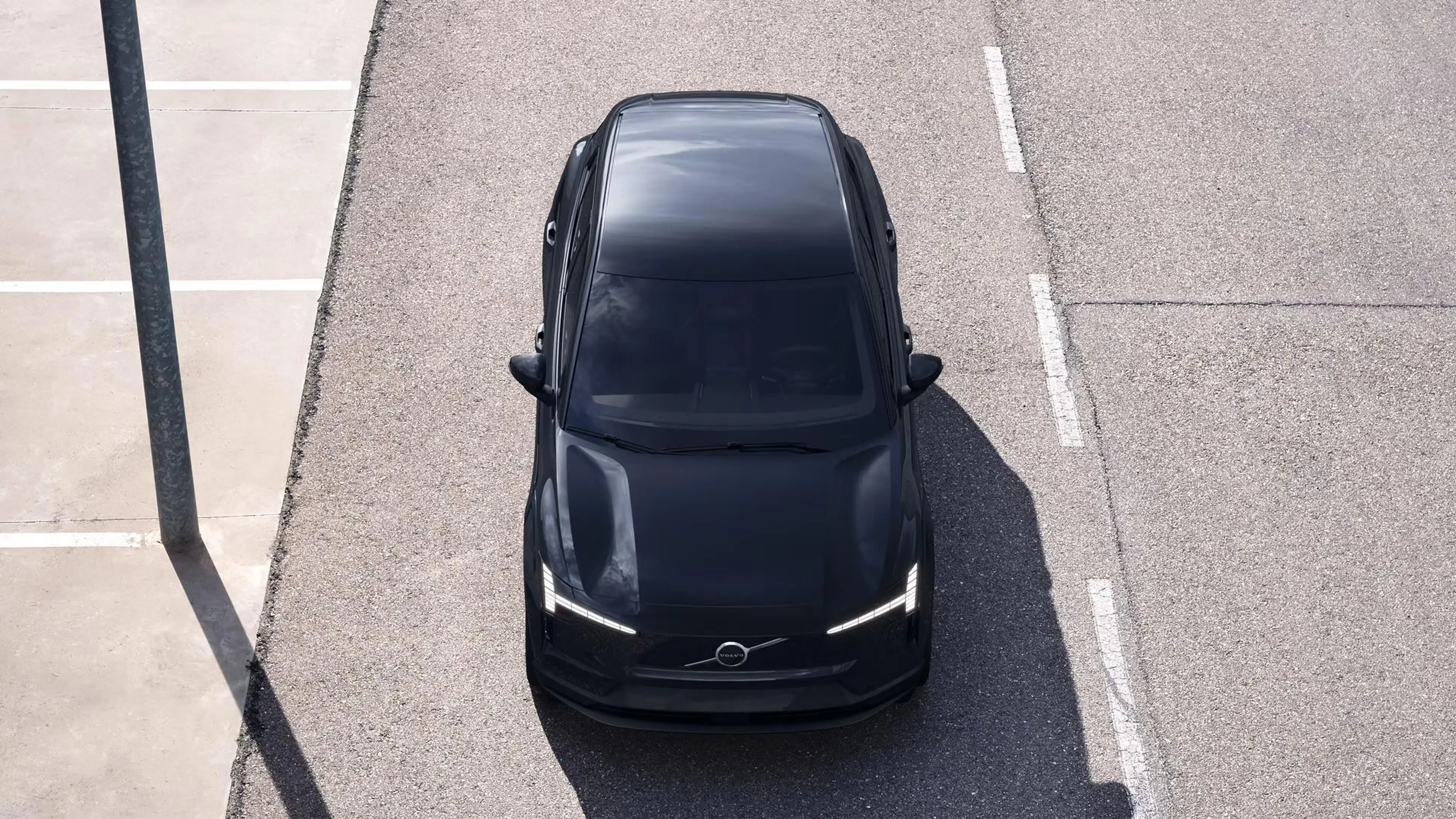 Volvo EX30 P3 Long Range Plus Europa 69 kWh | Harman Kardon A — photo 11