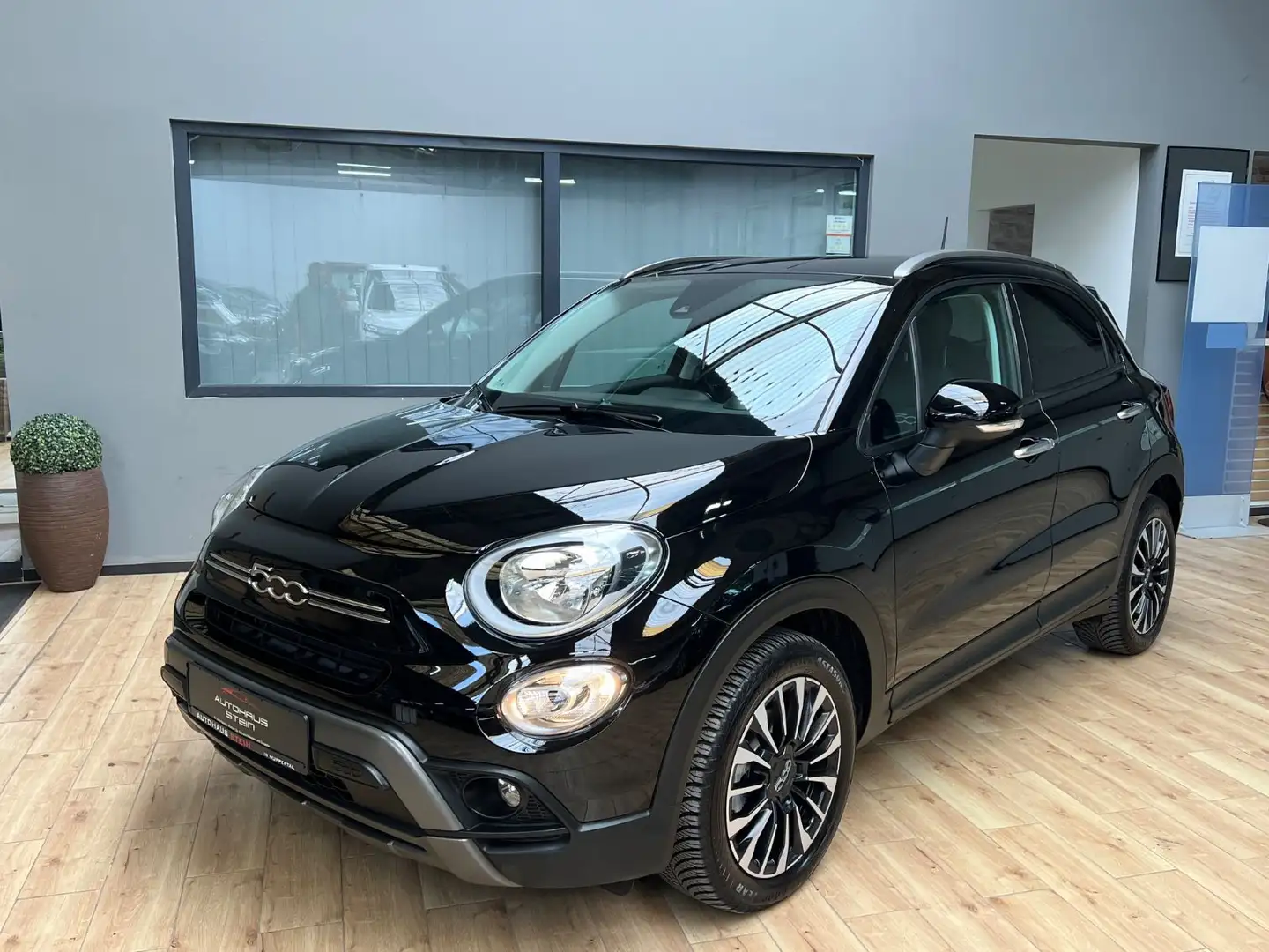 Fiat 500X Cross/Navi/DAB/PDC/AHK Schwarz - 1
