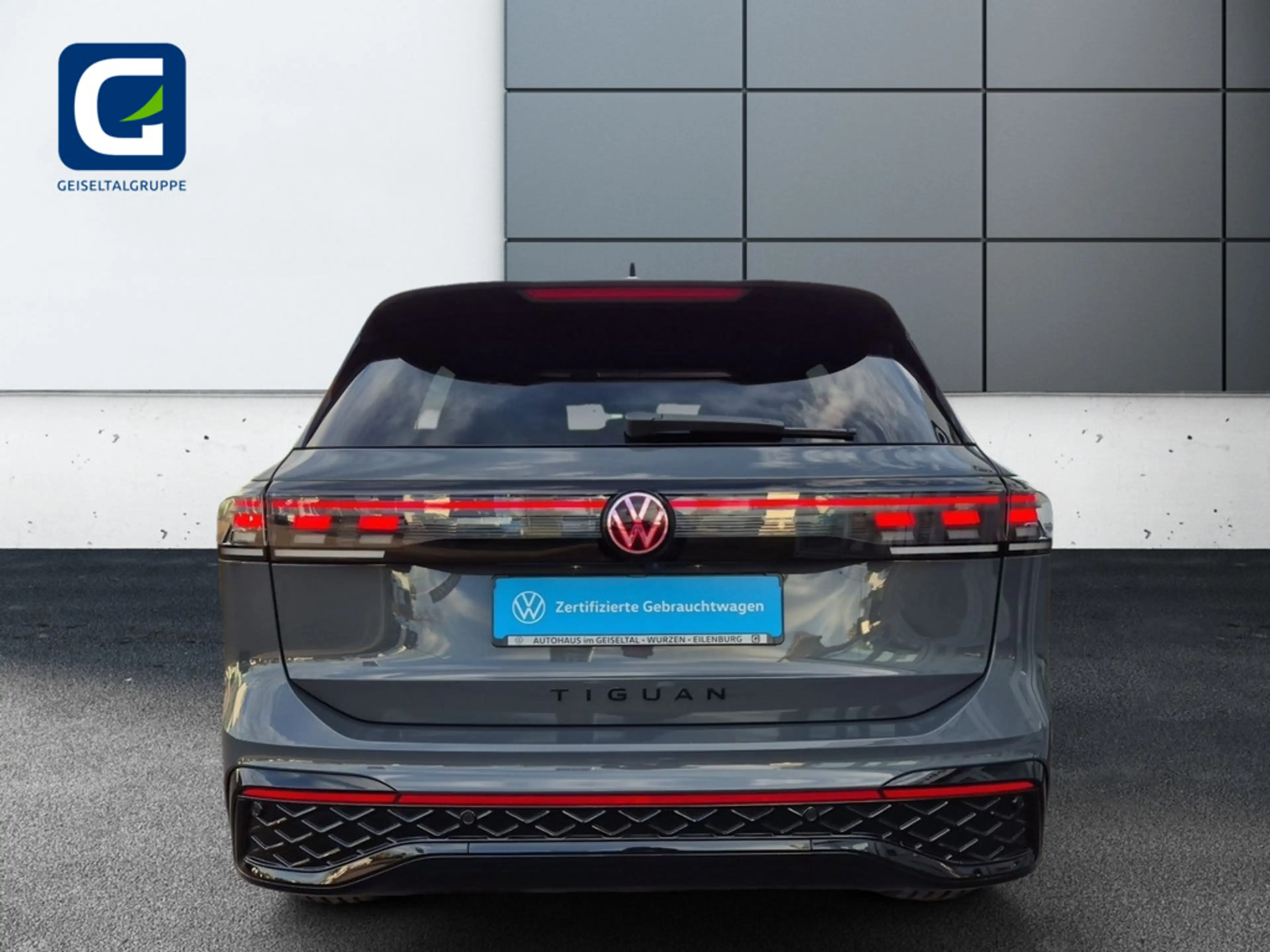 Volkswagen Tiguan 2.0 TDI 4Motion R-Line *DSG*MATRIX*AHK*STANDH*EASY OPEN*HAREASY — photo 5
