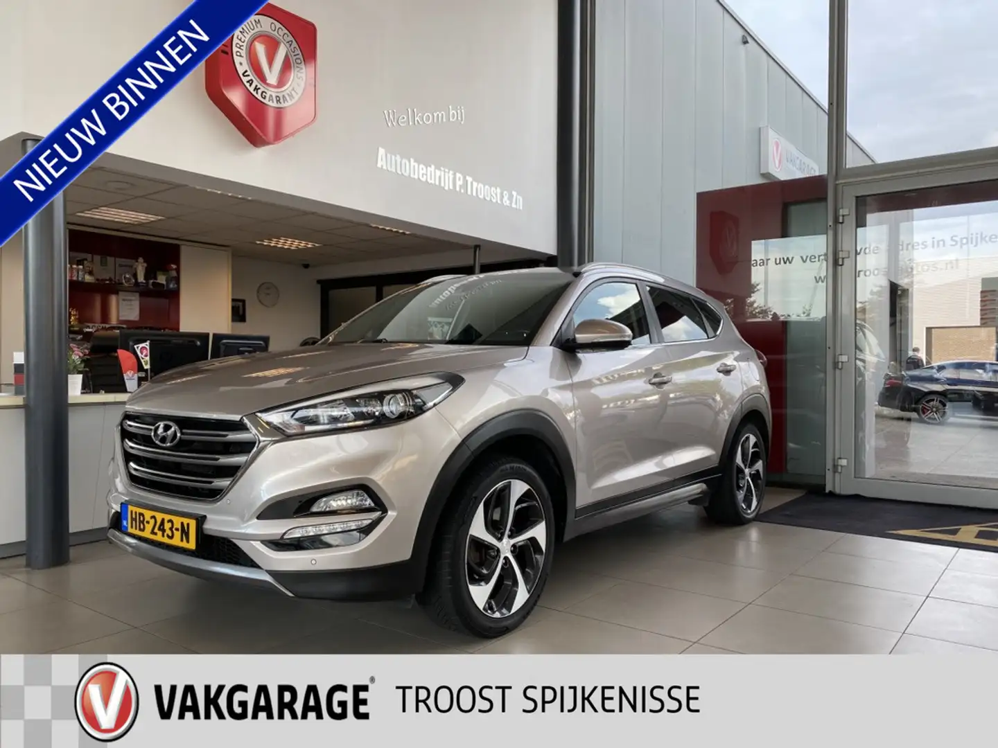 Hyundai TUCSON 1.6 GDi Comfort,Navigatie,Achteruitrijcamera,Trekh Grijs - 1