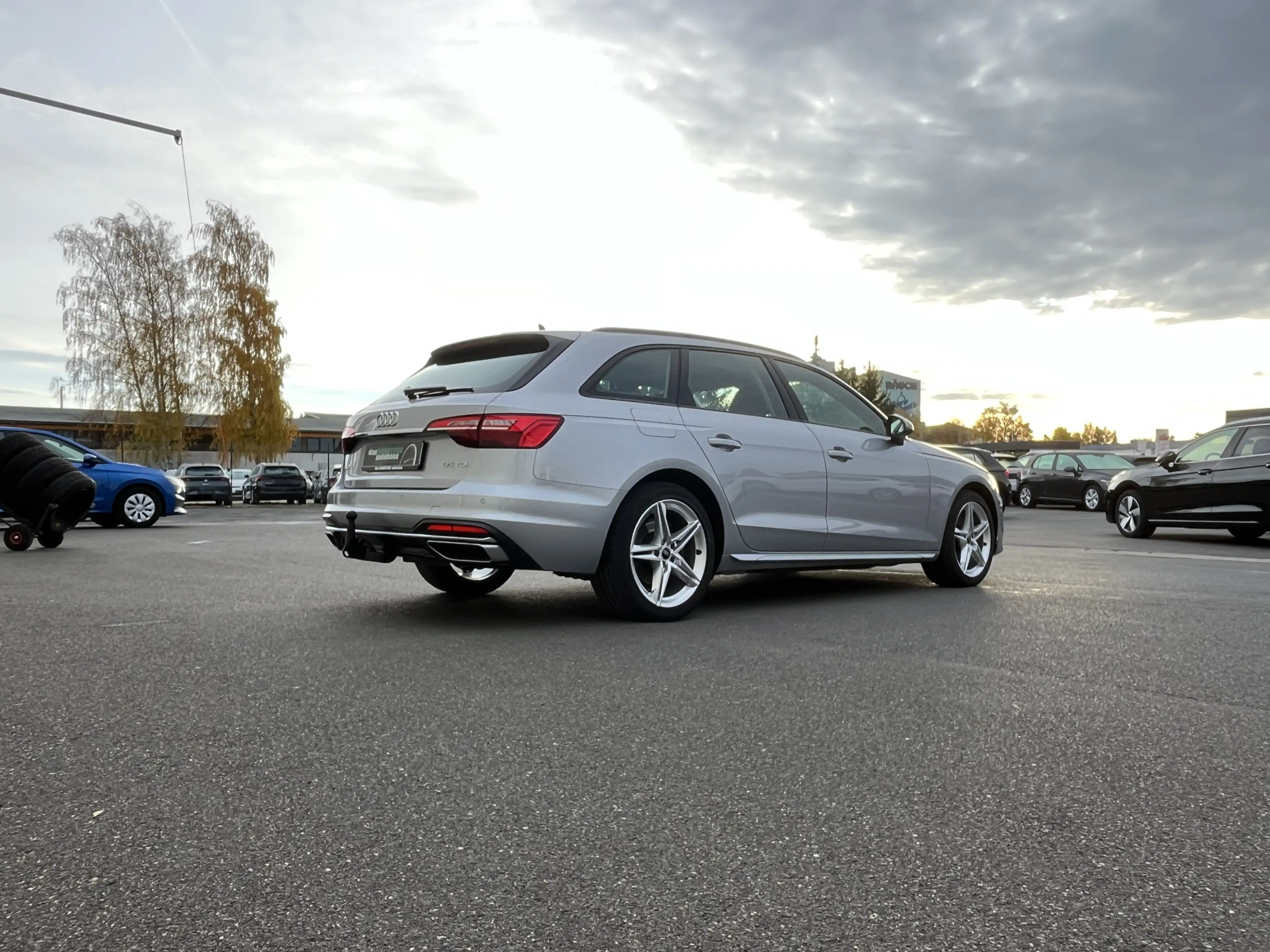 Audi A4 Avant 35 2.0 TDI S tronic advanced 144€ m.20% An — photo 7