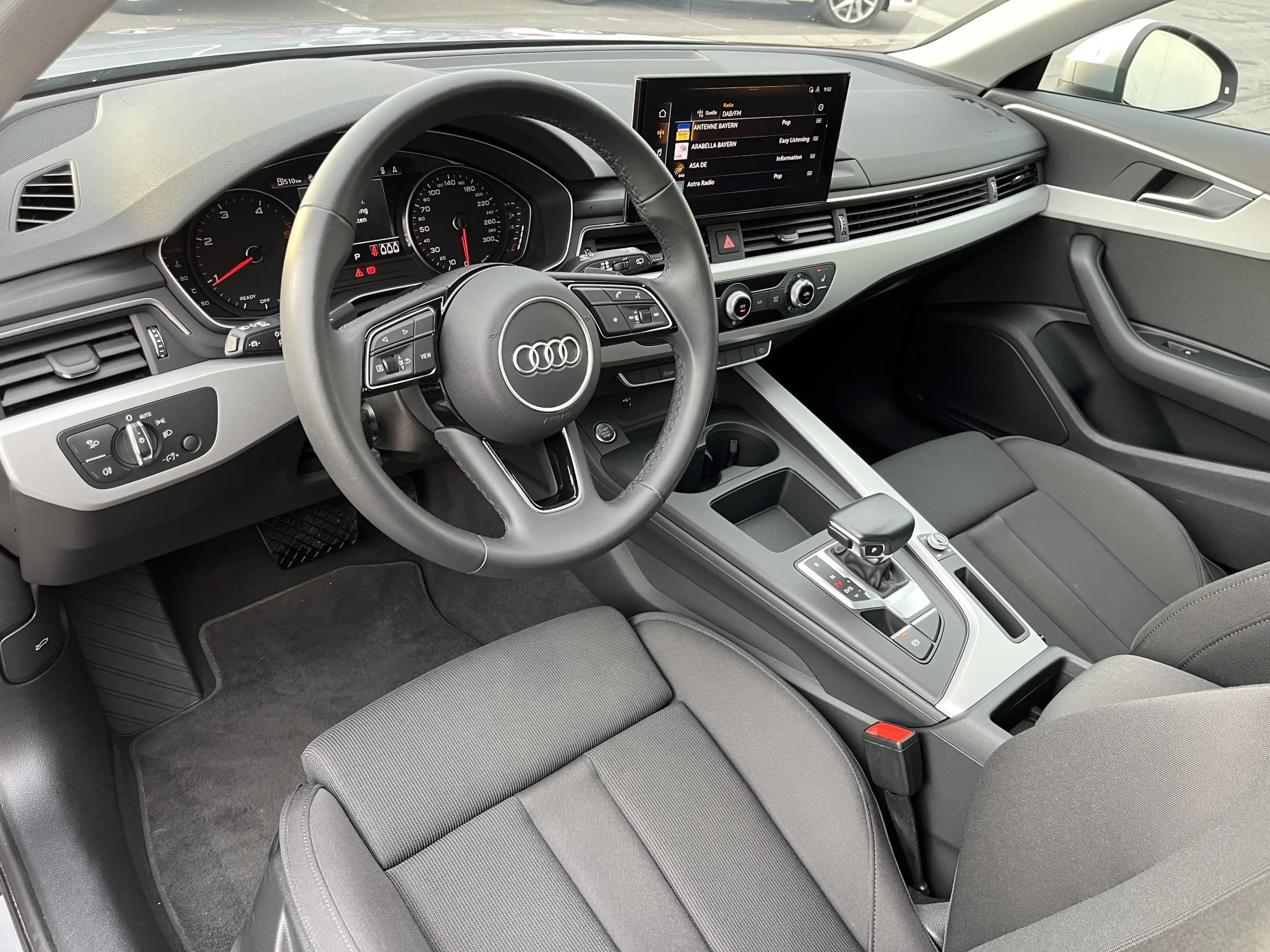 Audi A4 Avant 35 2.0 TDI S tronic advanced 144€ m.20% An — photo 12