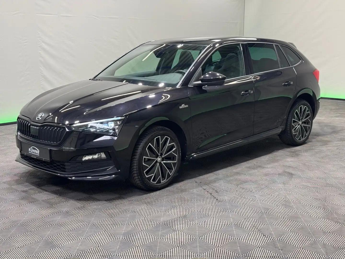 Skoda Scala Monte Carlo 1.5 TSI DSG | LED NAVI PANO Schwarz - 2