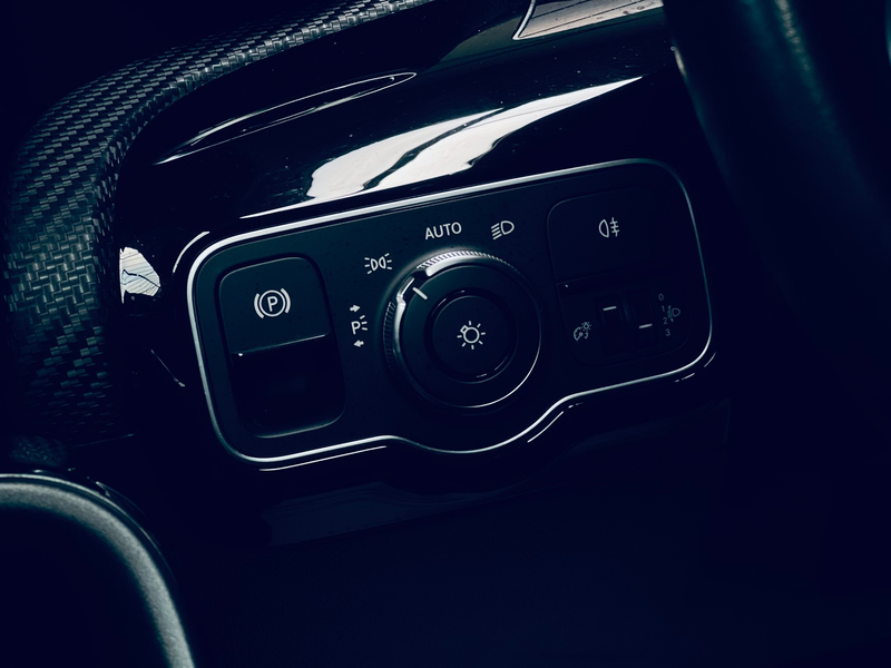 Mercedes-Benz A 180 i **CLIMATISATION**CARPLAY**CARNET COMPLET** — photo 15