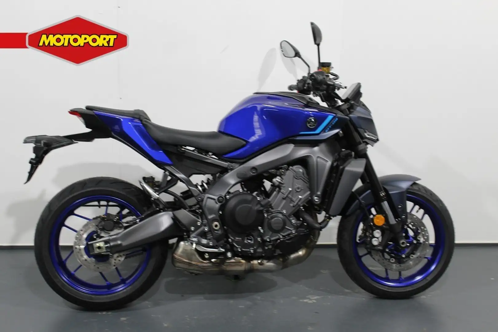 Yamaha MT-09 Blauw - 1